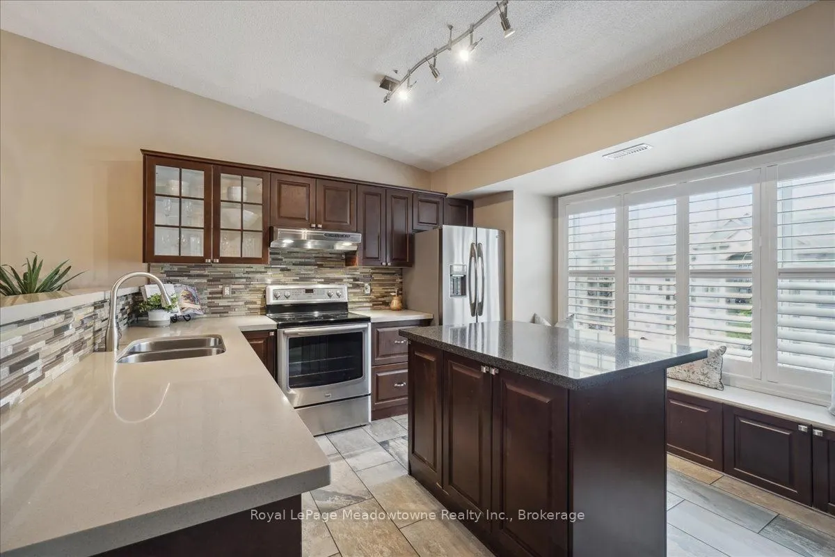 1491 Maple Avenue, #411