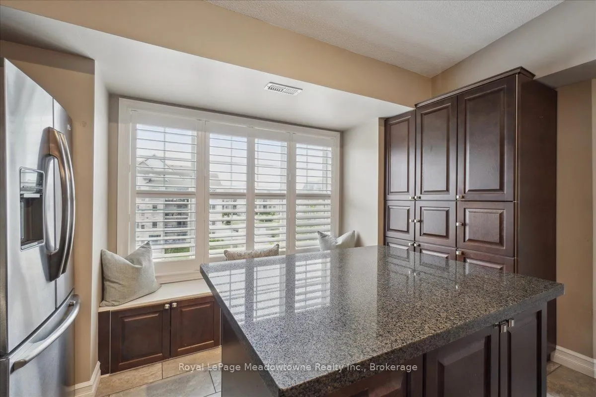 1491 Maple Avenue, #411