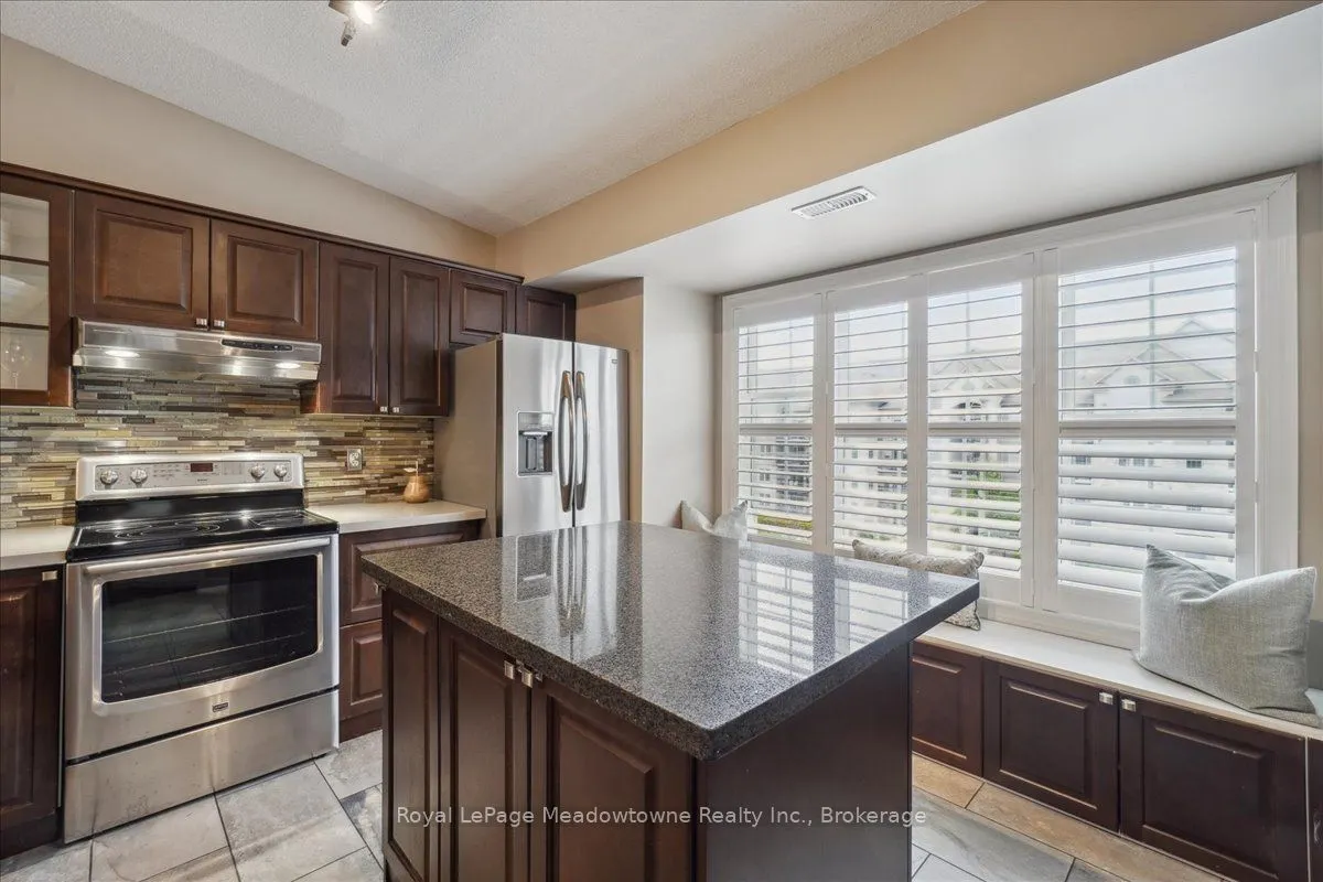 1491 Maple Avenue, #411