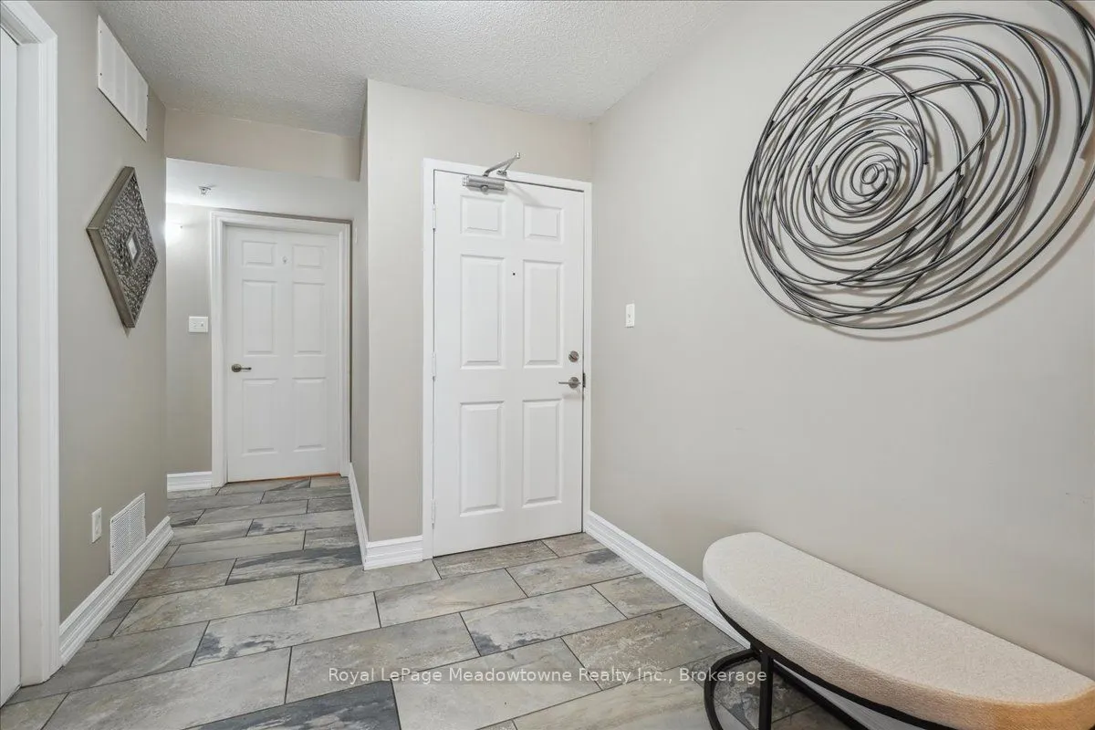 1491 Maple Avenue, #411