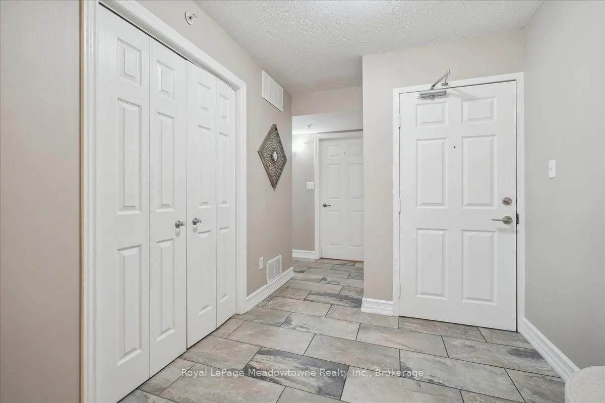 1491 Maple Avenue, #411