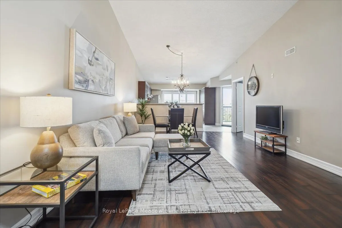 1491 Maple Avenue, #411