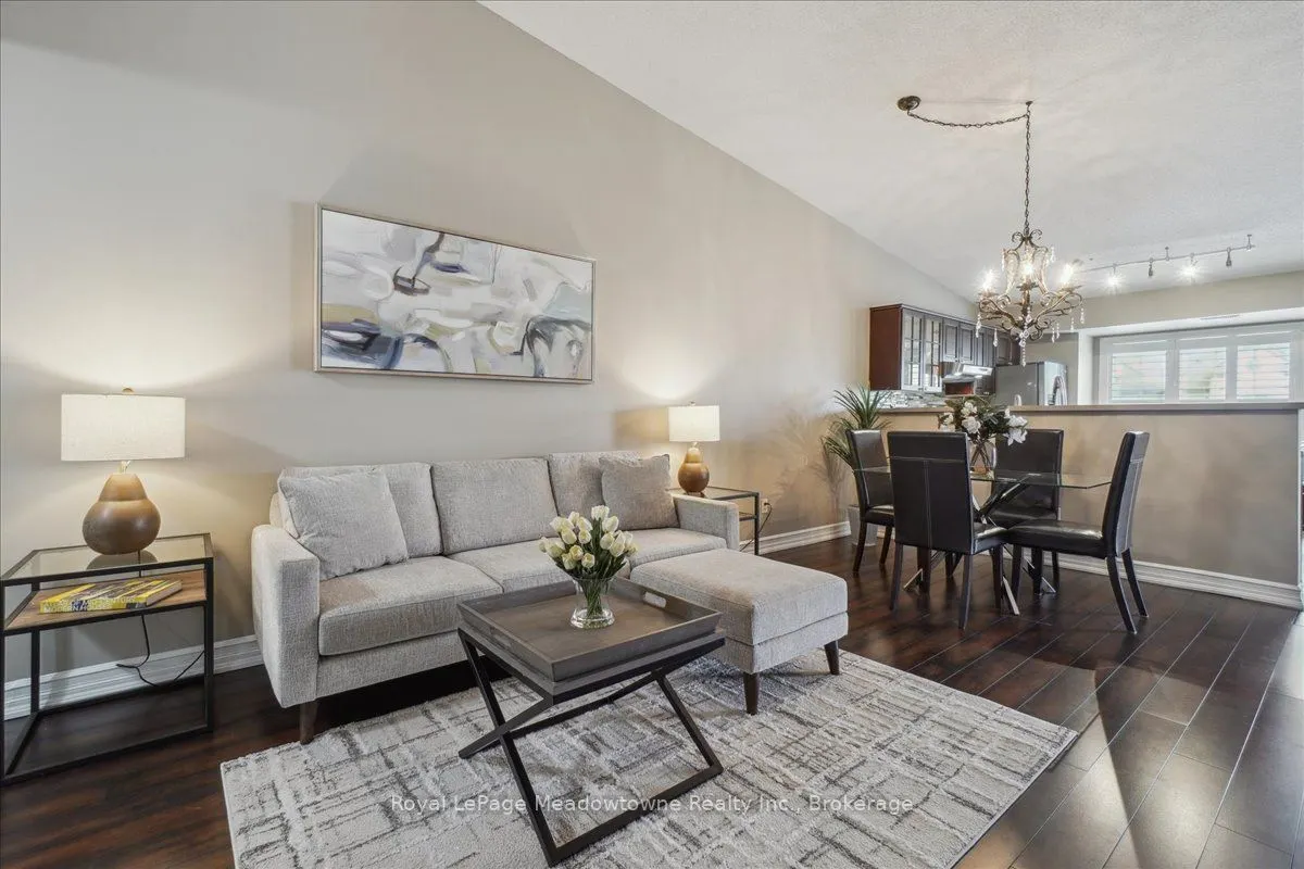 1491 Maple Avenue, #411