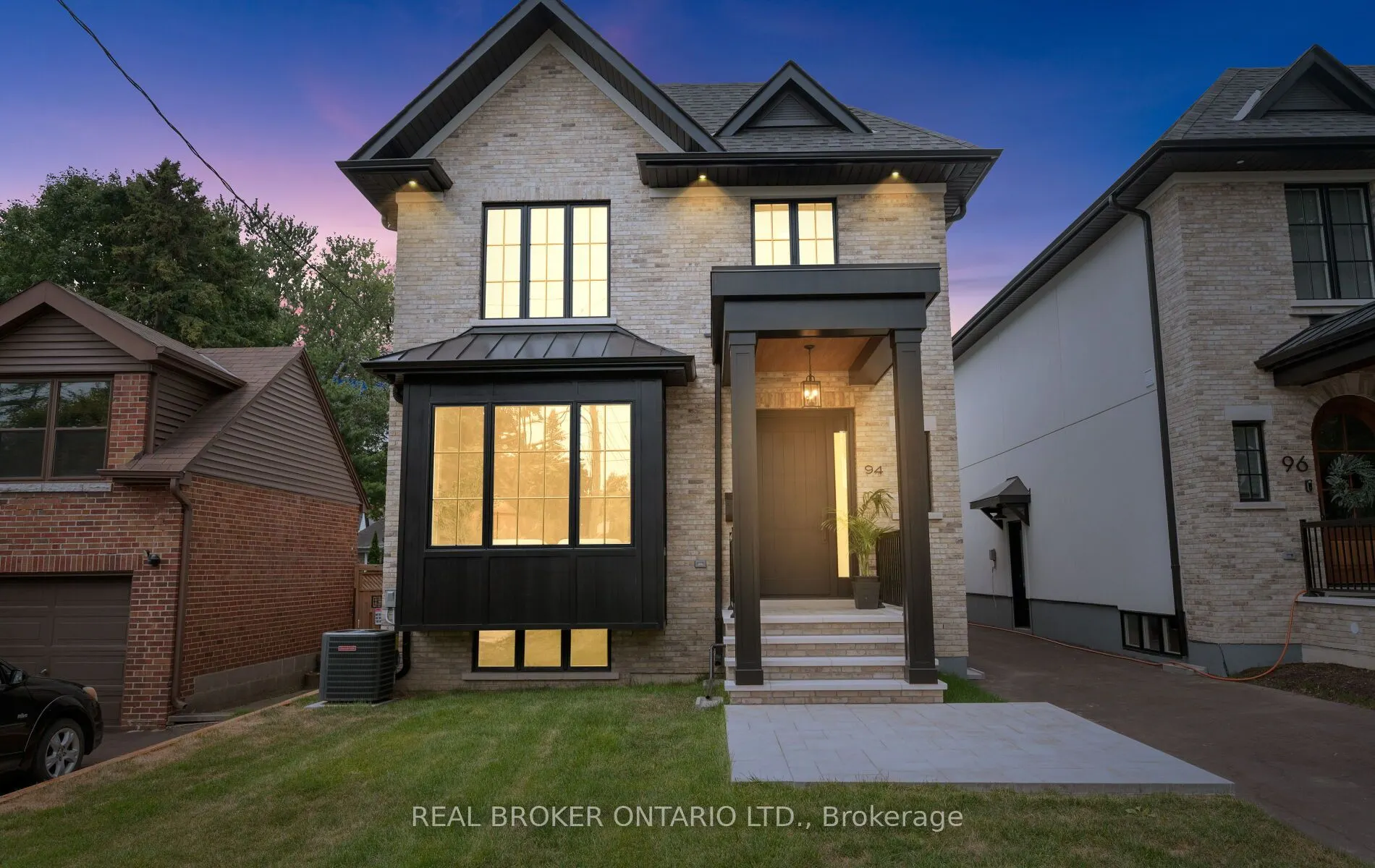 94 Prince Edward Drive S