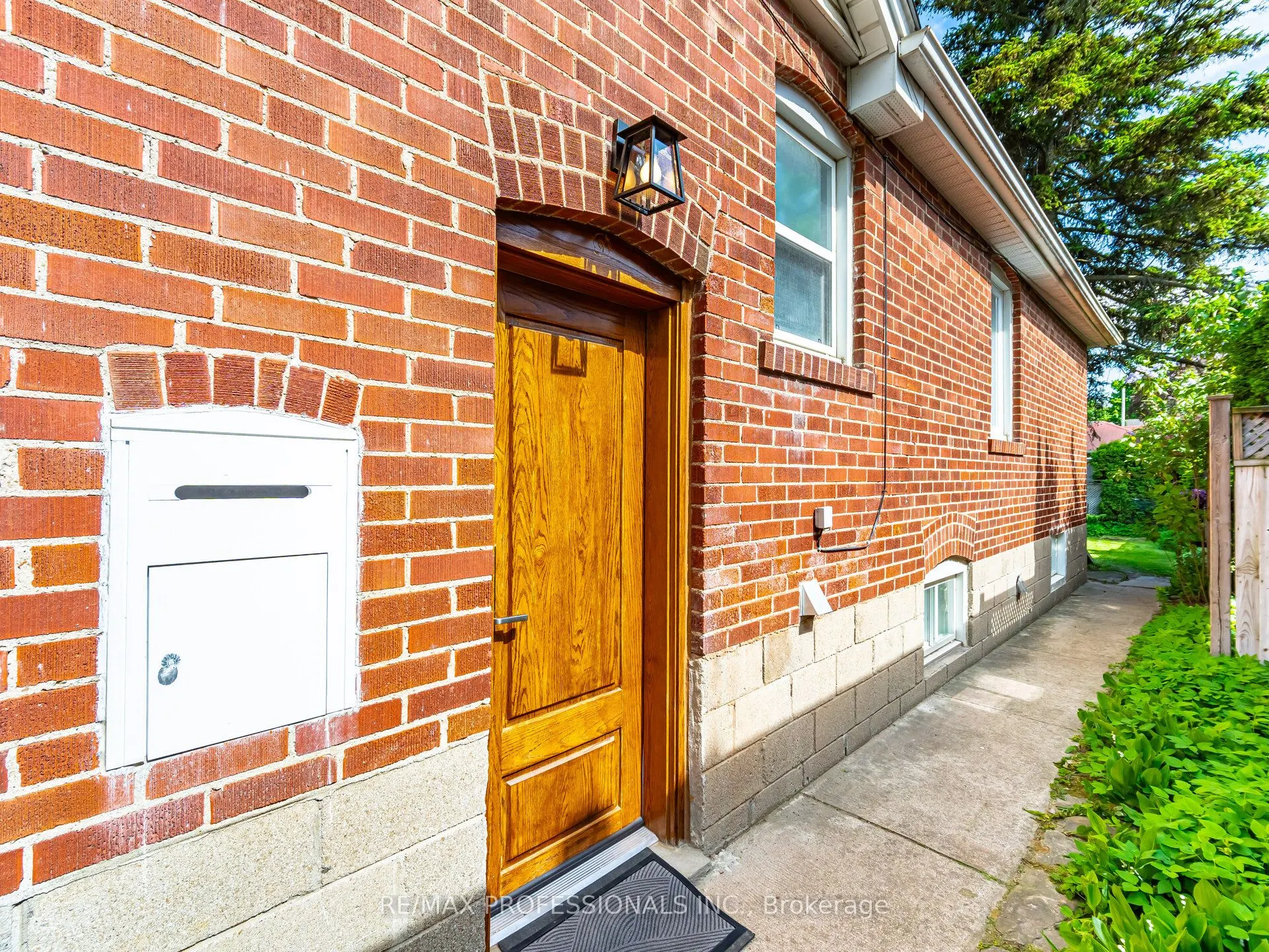 39 Old Oak Road, #Bsmt
