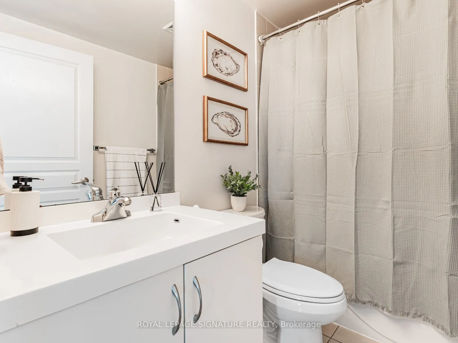 15 Legion Road, #1804