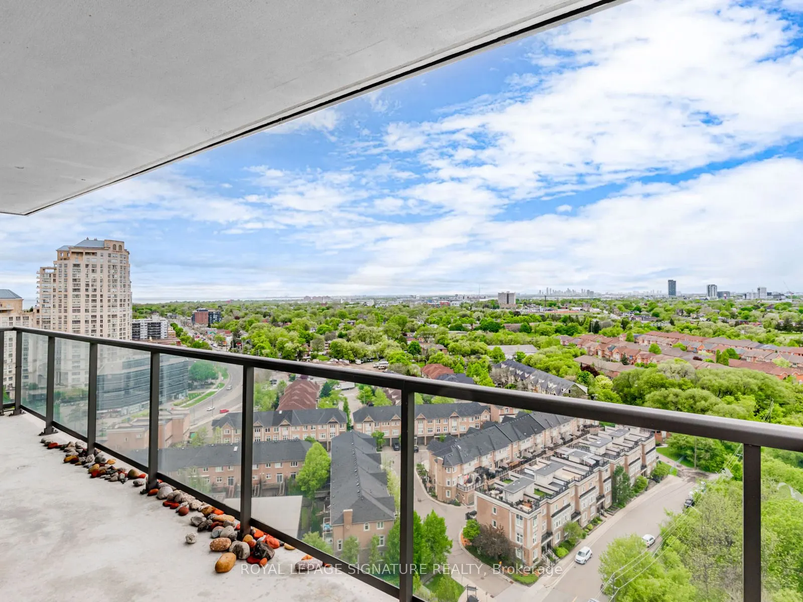 15 Legion Road, #1804