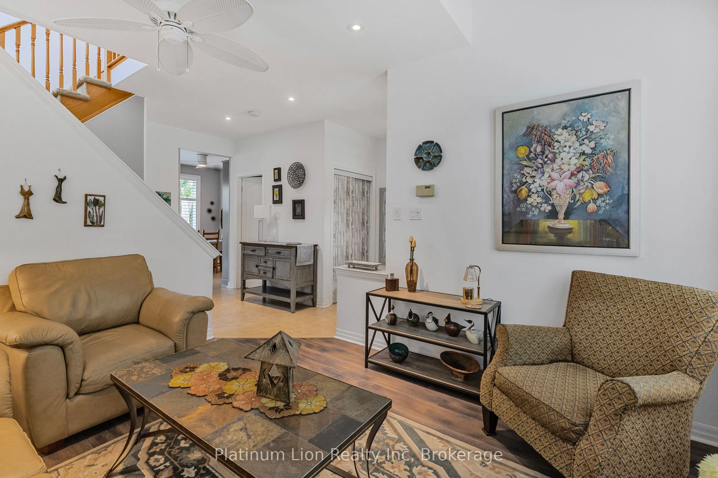 1256 Roundwood Crescent