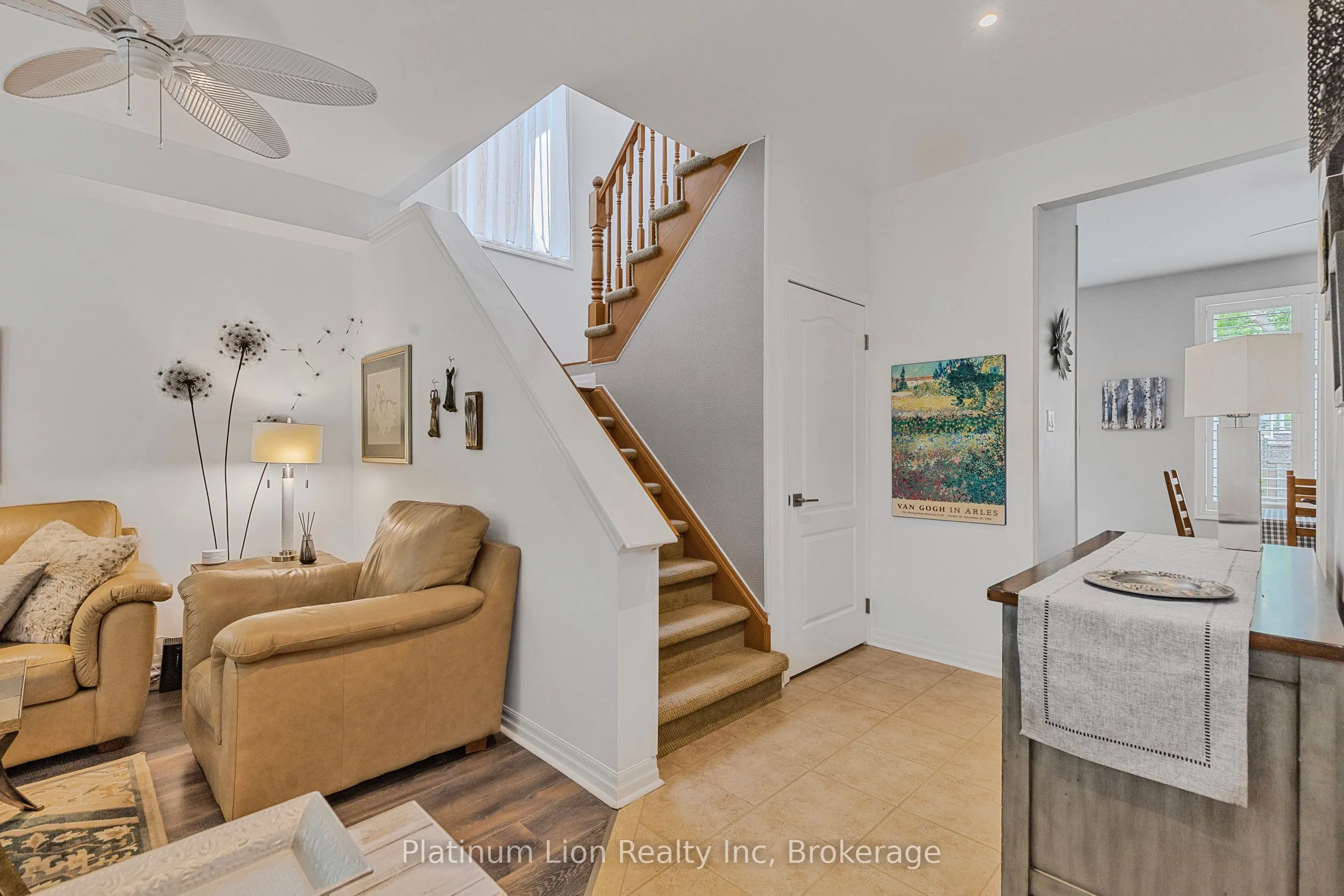1256 Roundwood Crescent