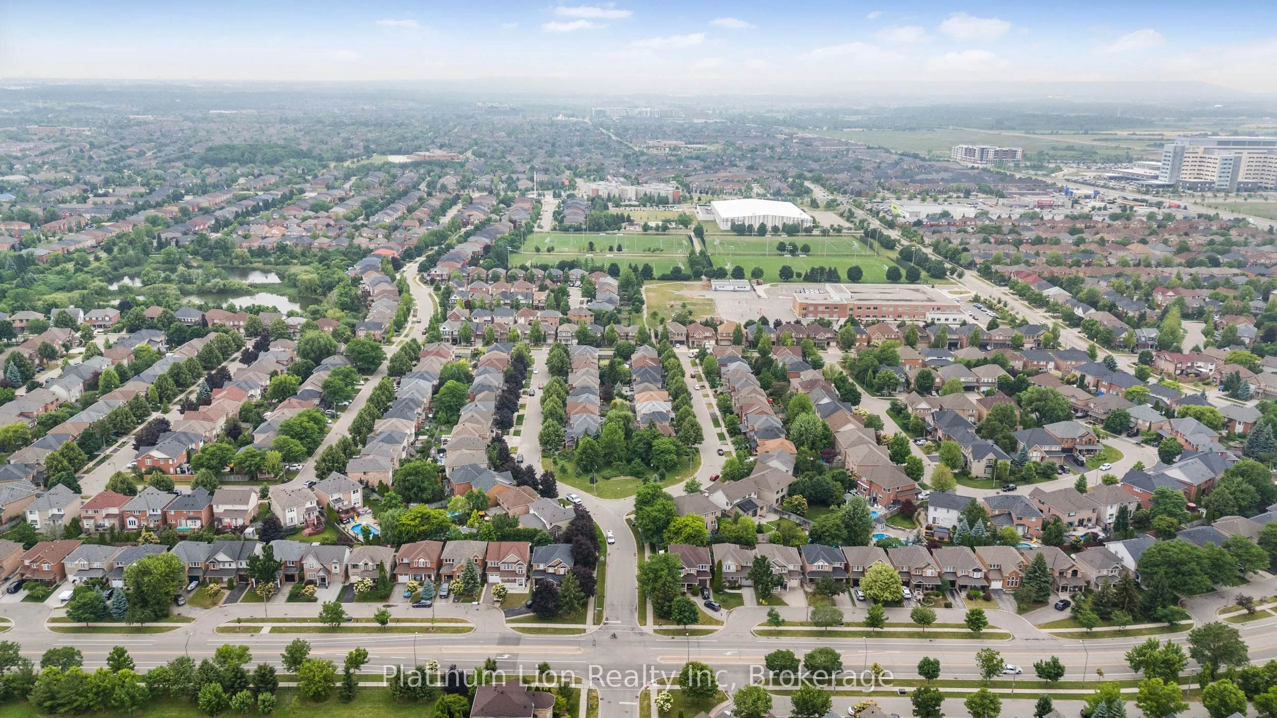 1256 Roundwood Crescent
