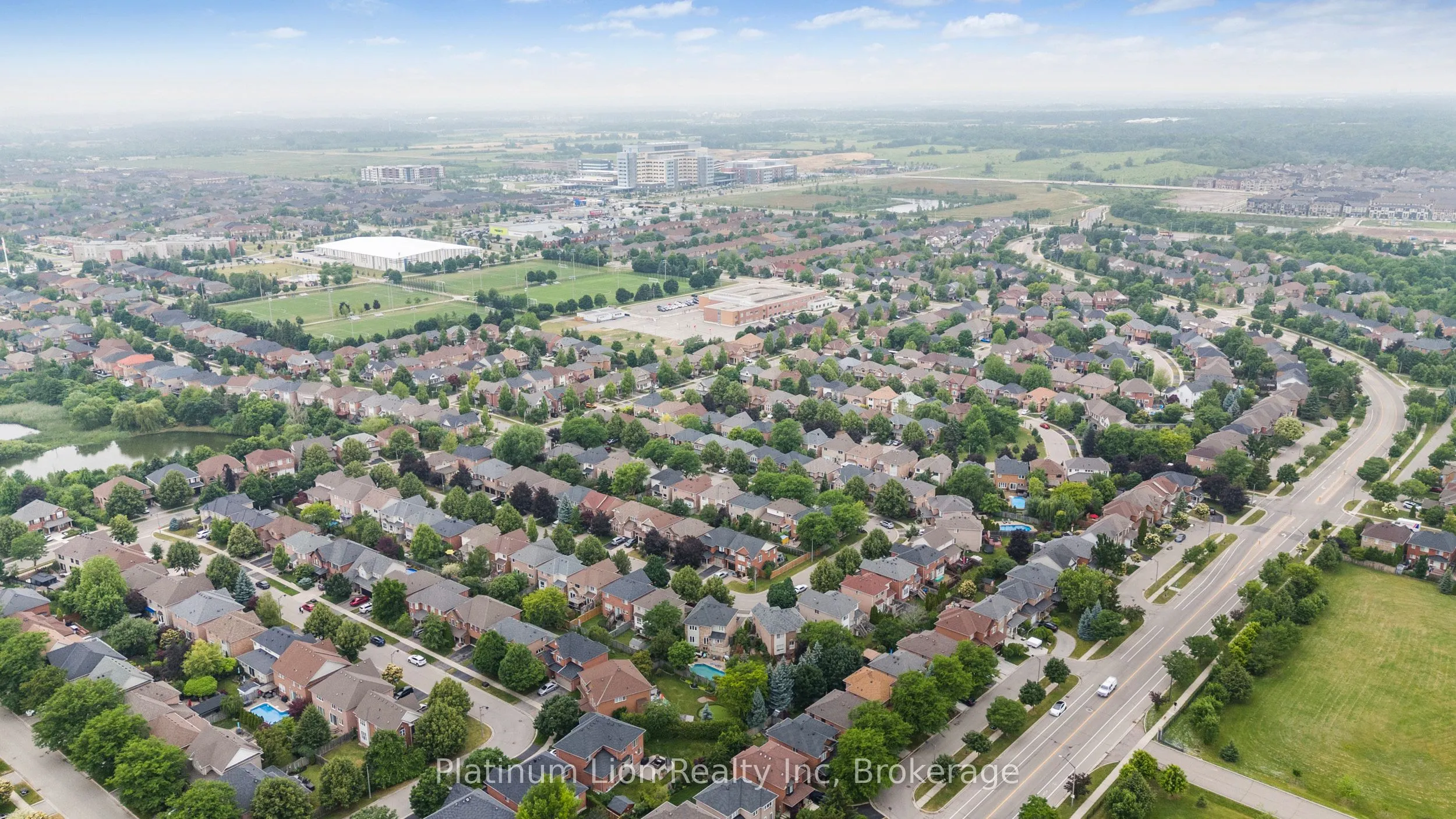 1256 Roundwood Crescent