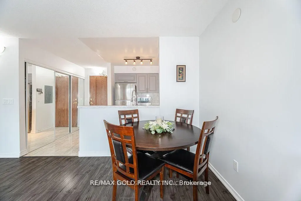 25 Via Rosedale Way, #108