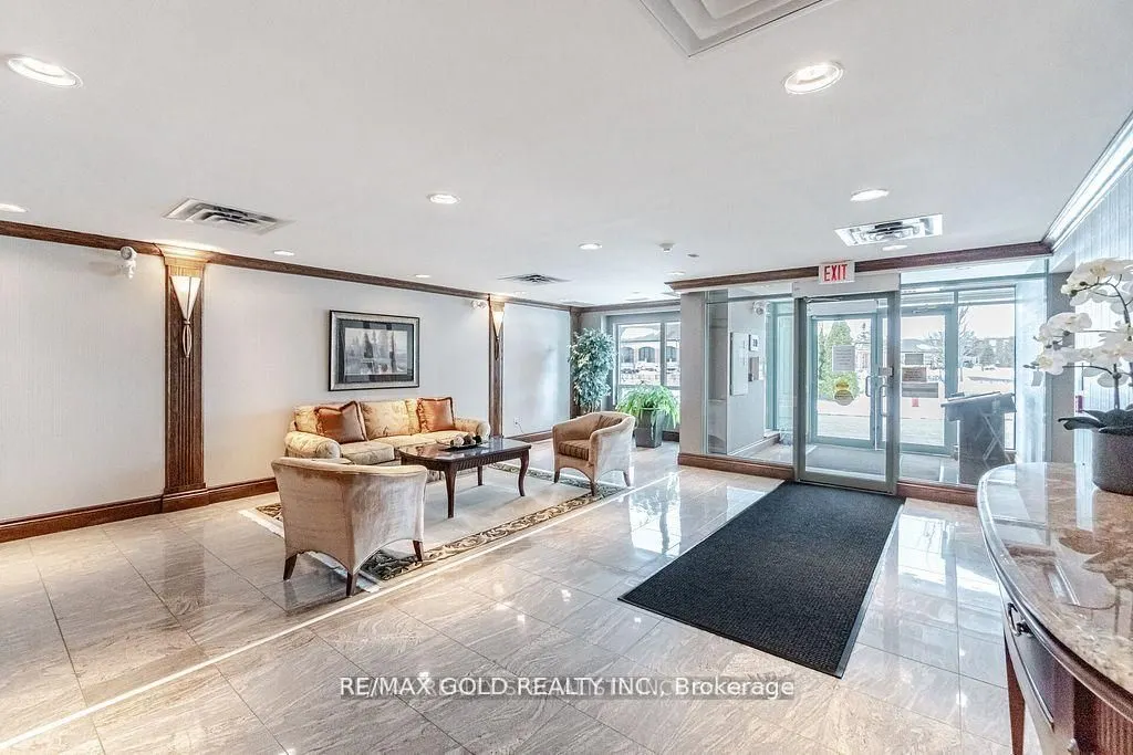 25 Via Rosedale Way, #108