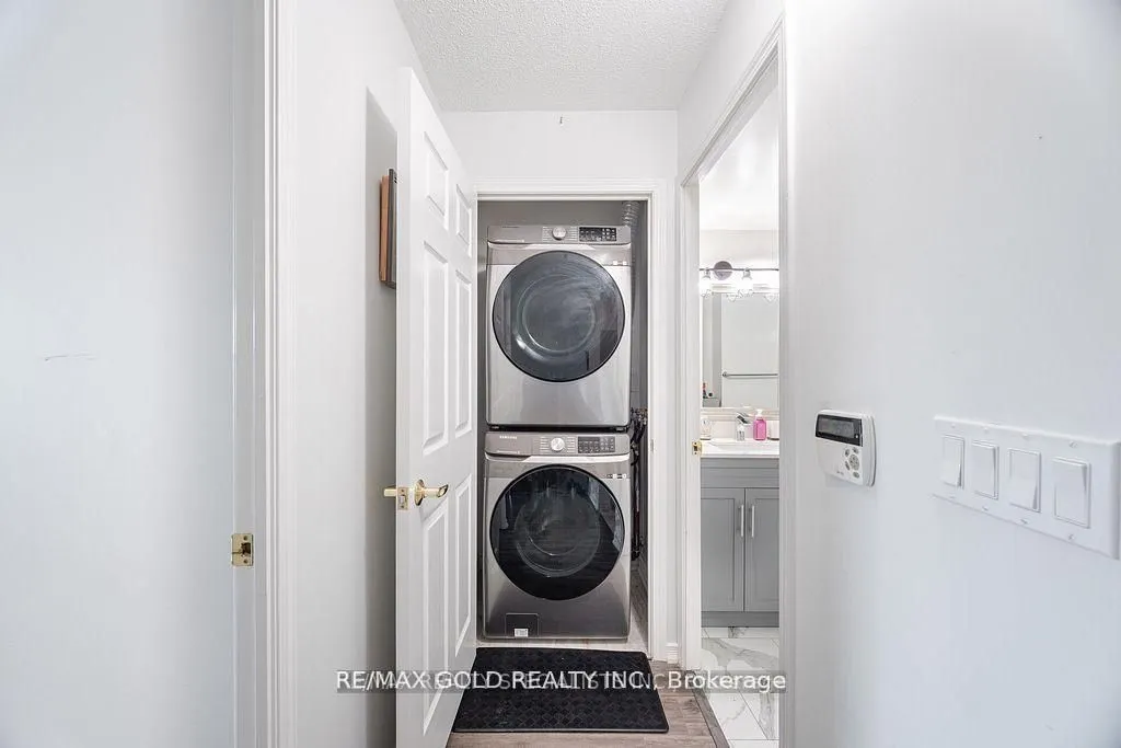 25 Via Rosedale Way, #108