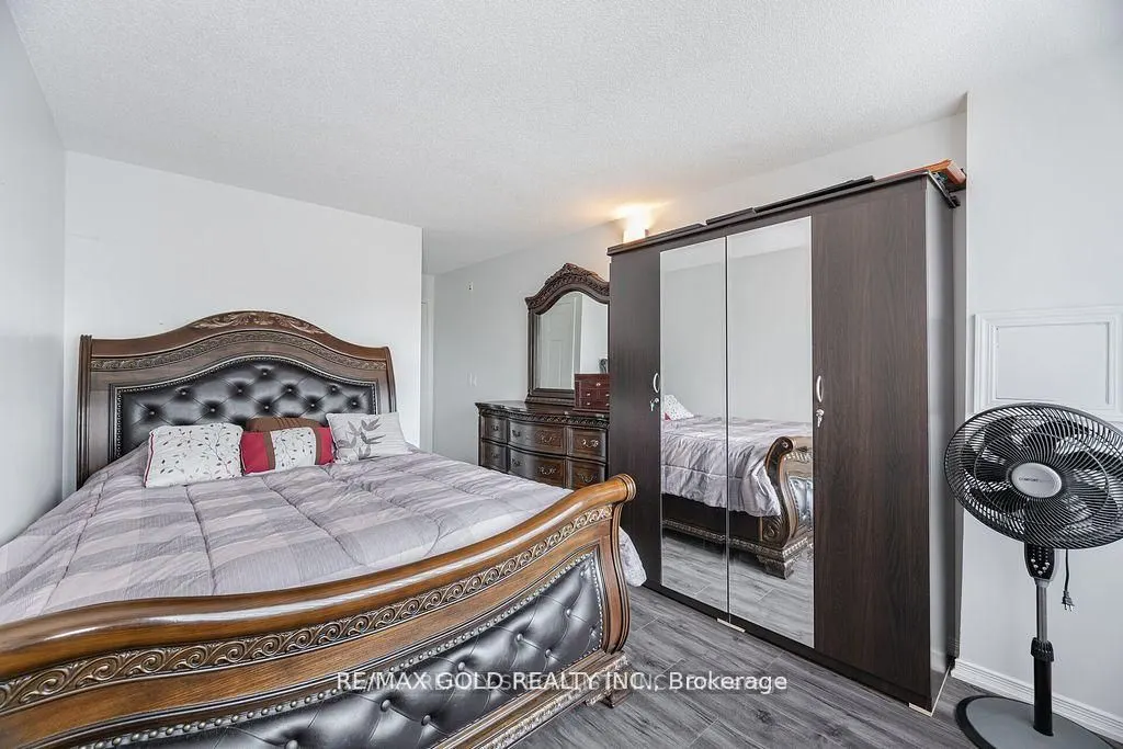 25 Via Rosedale Way, #108