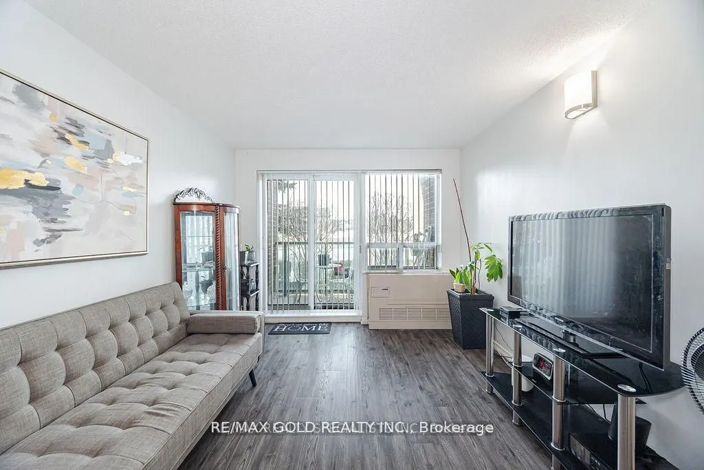 25 Via Rosedale Way, #108