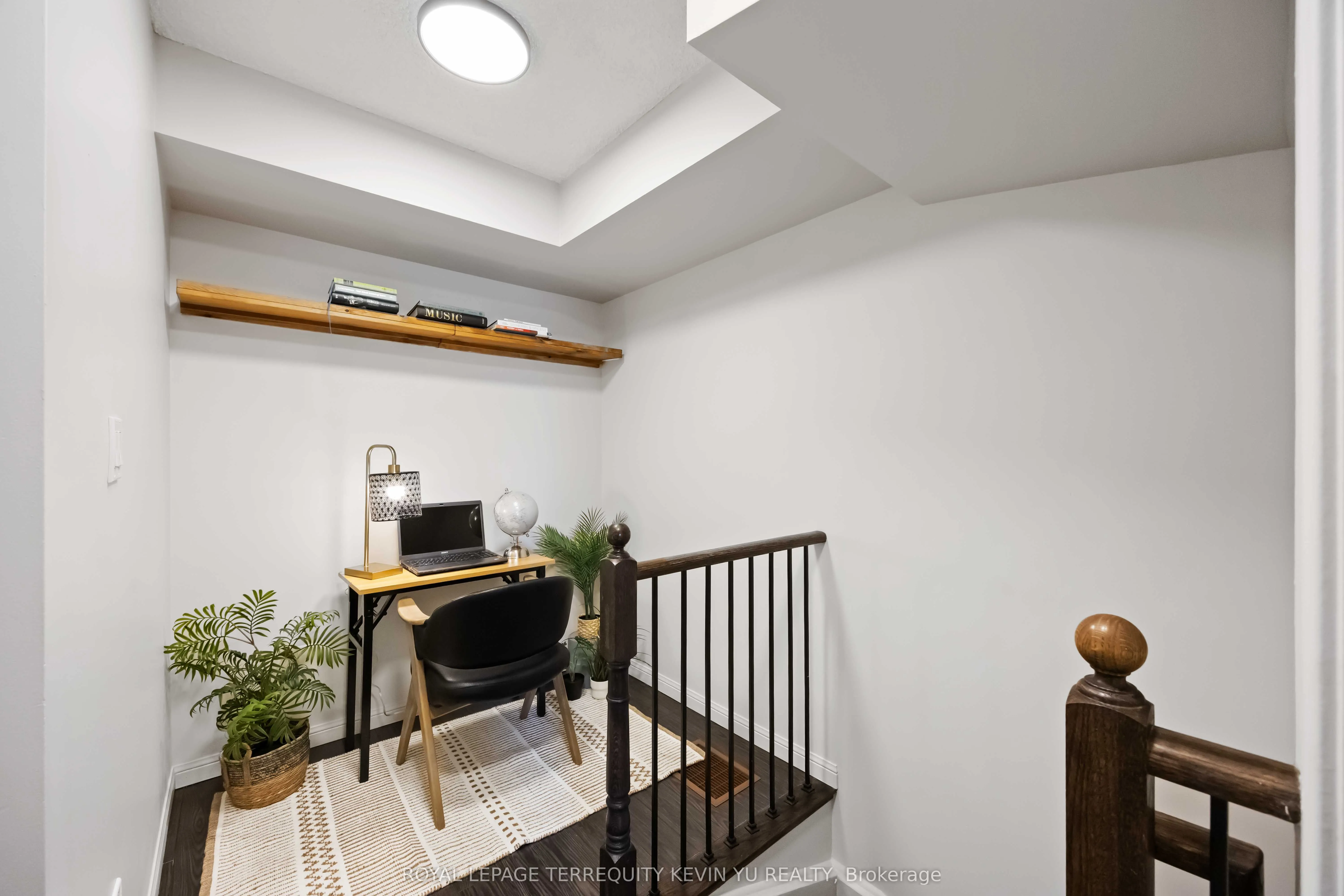 8 Foundry Avenue, #163