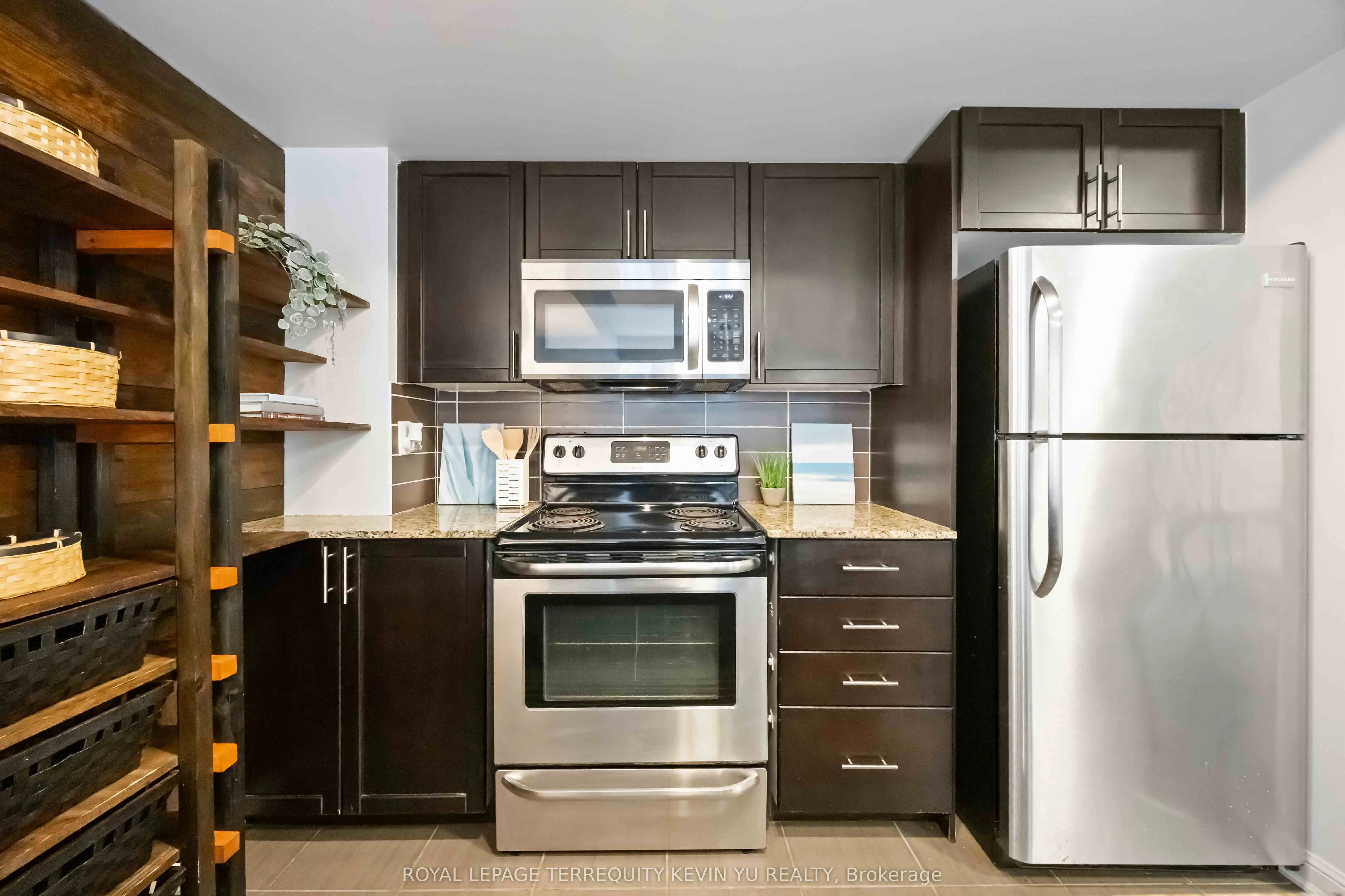 8 Foundry Avenue, #163