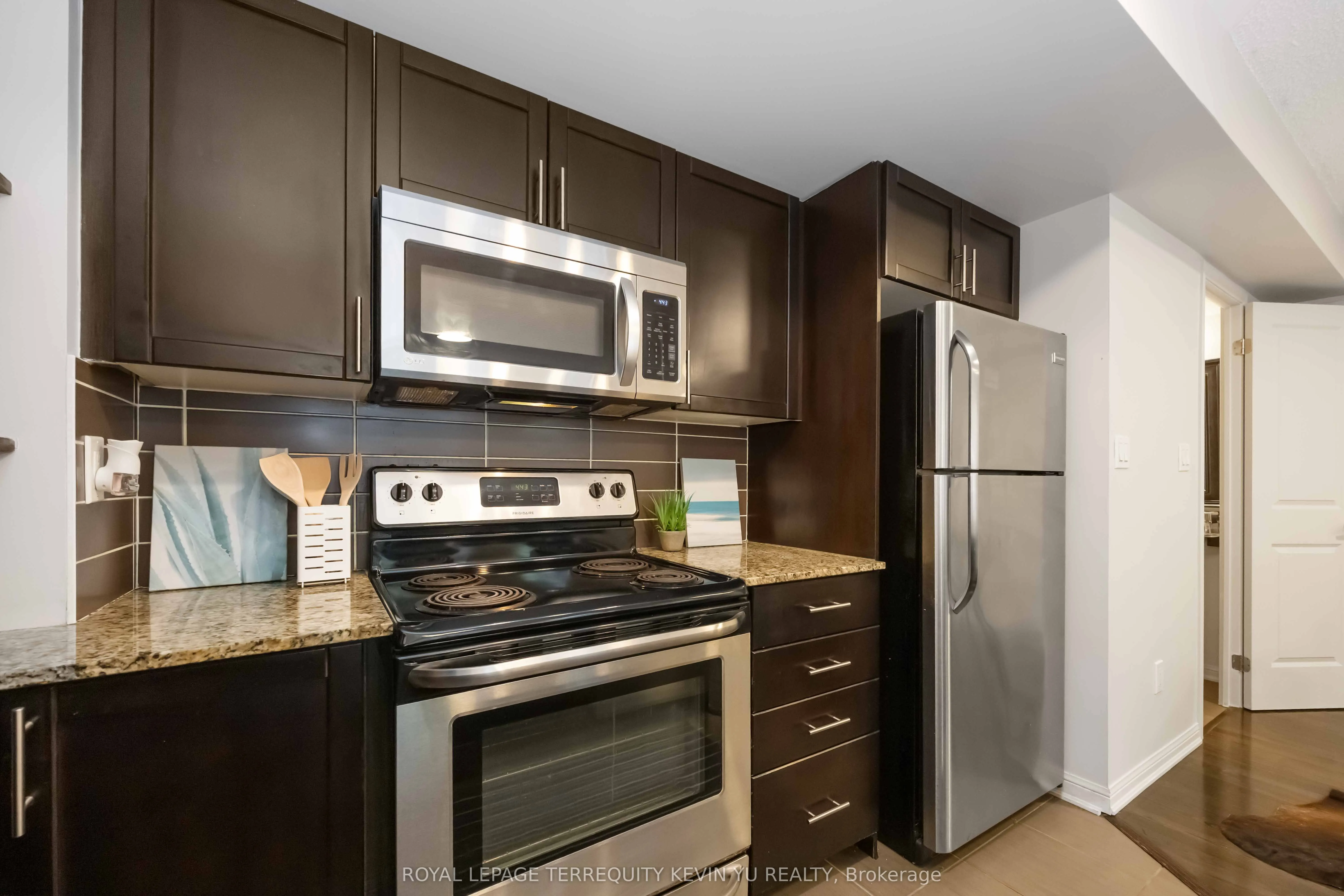 8 Foundry Avenue, #163