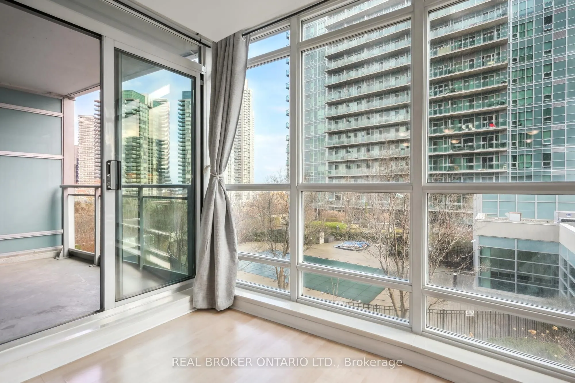 185 Legion Road N, #608