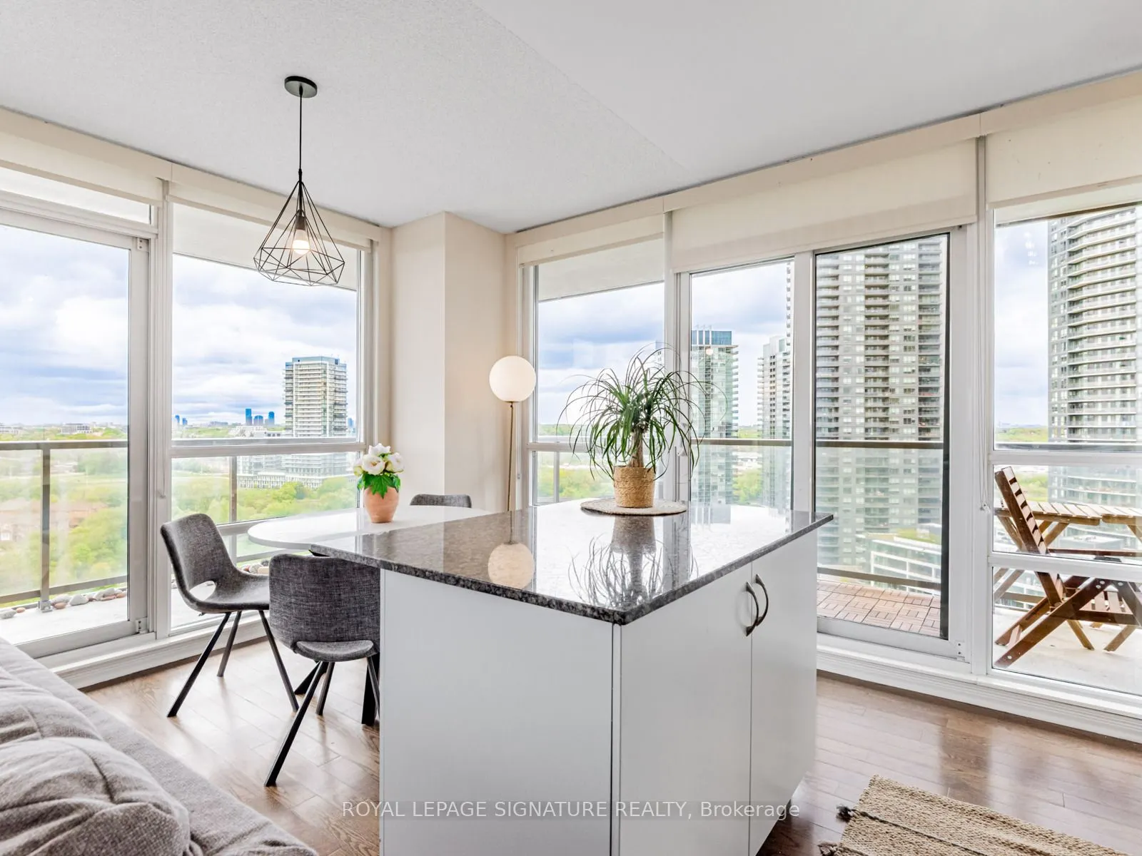 15 Legion Road, #1804