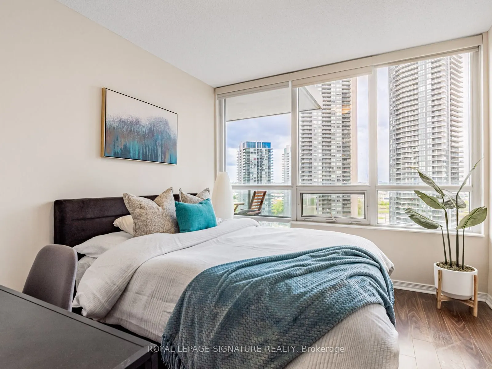 15 Legion Road, #1804
