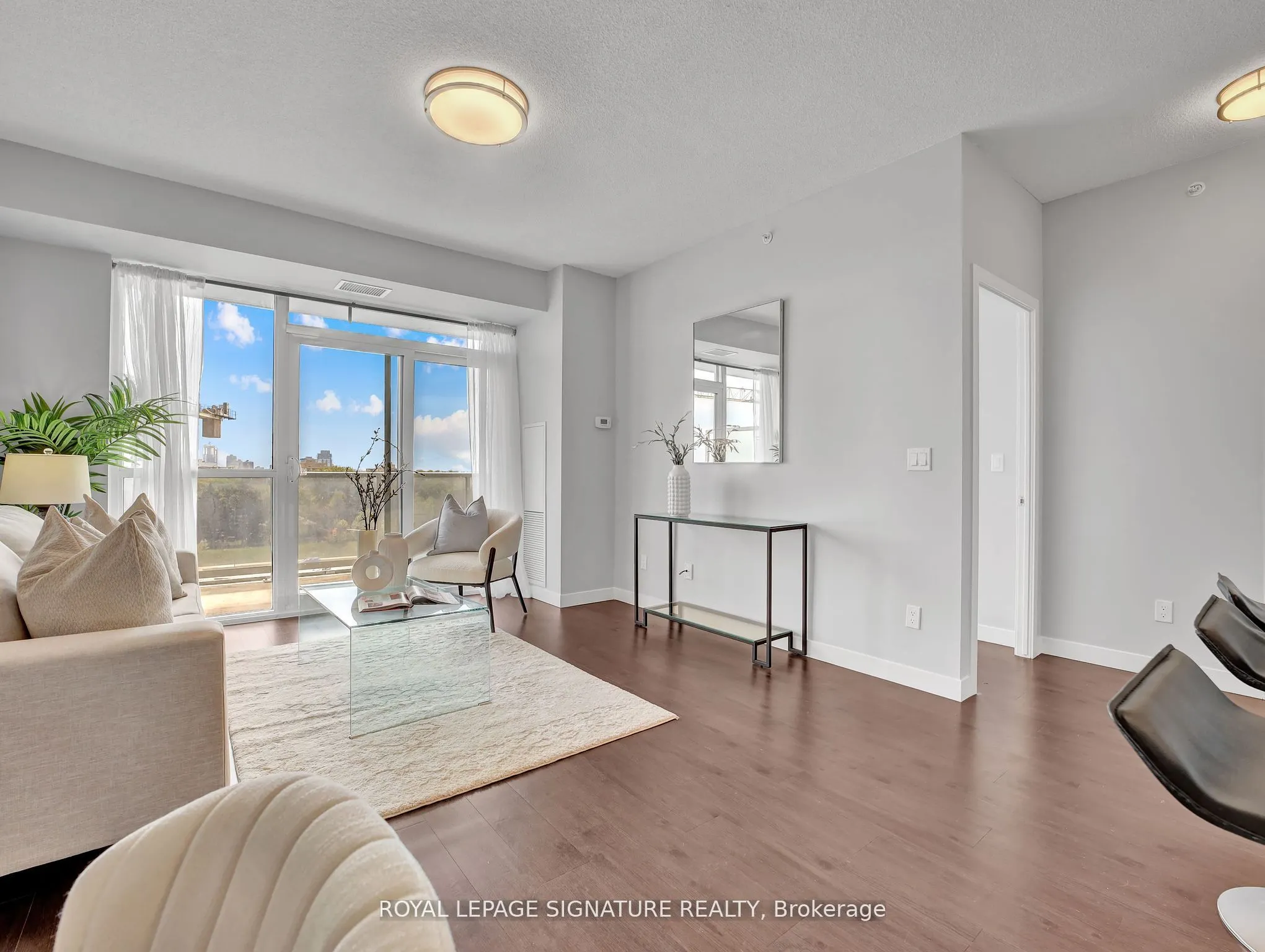 2081 Fairview Street, #610