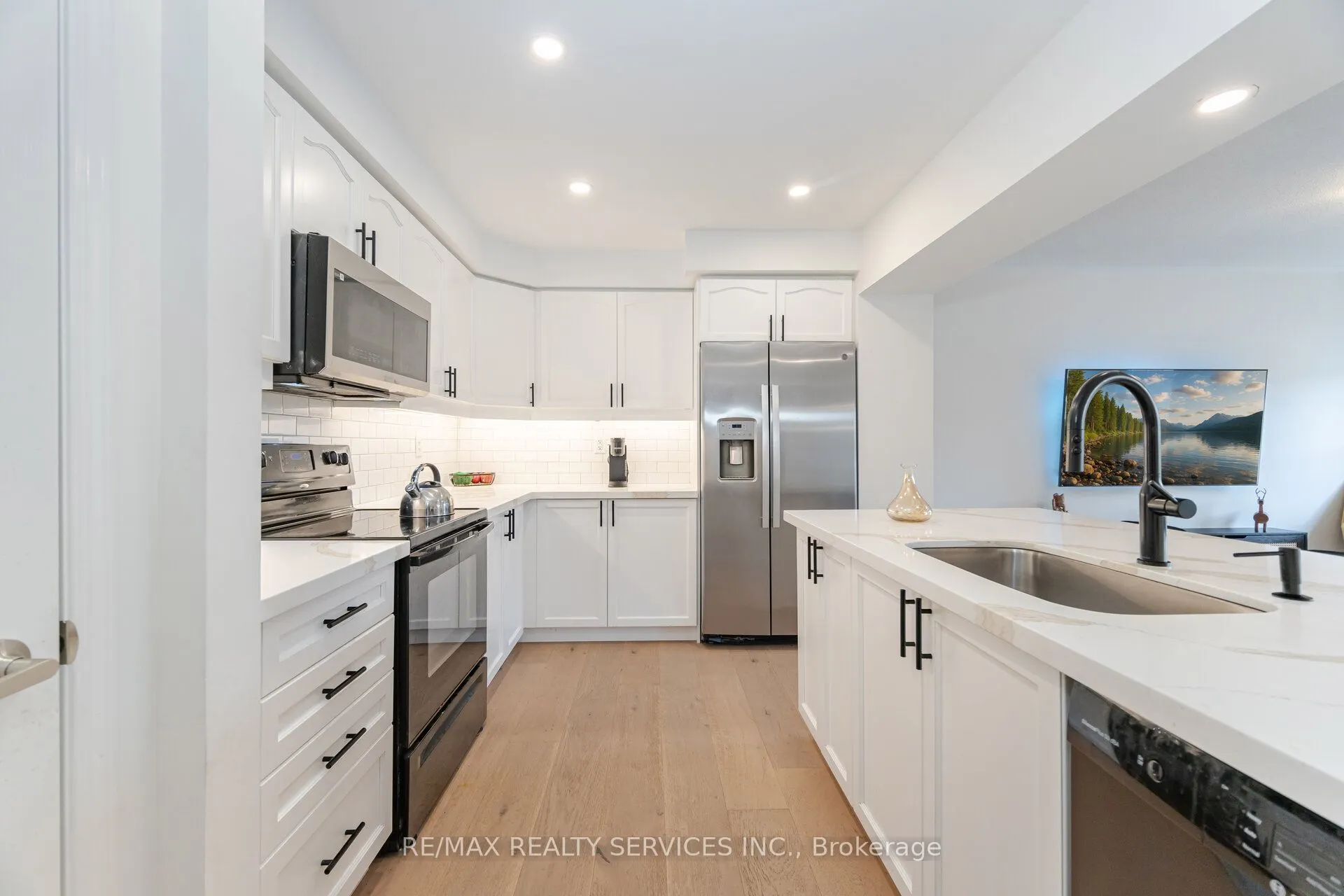 900 Brassard Circle