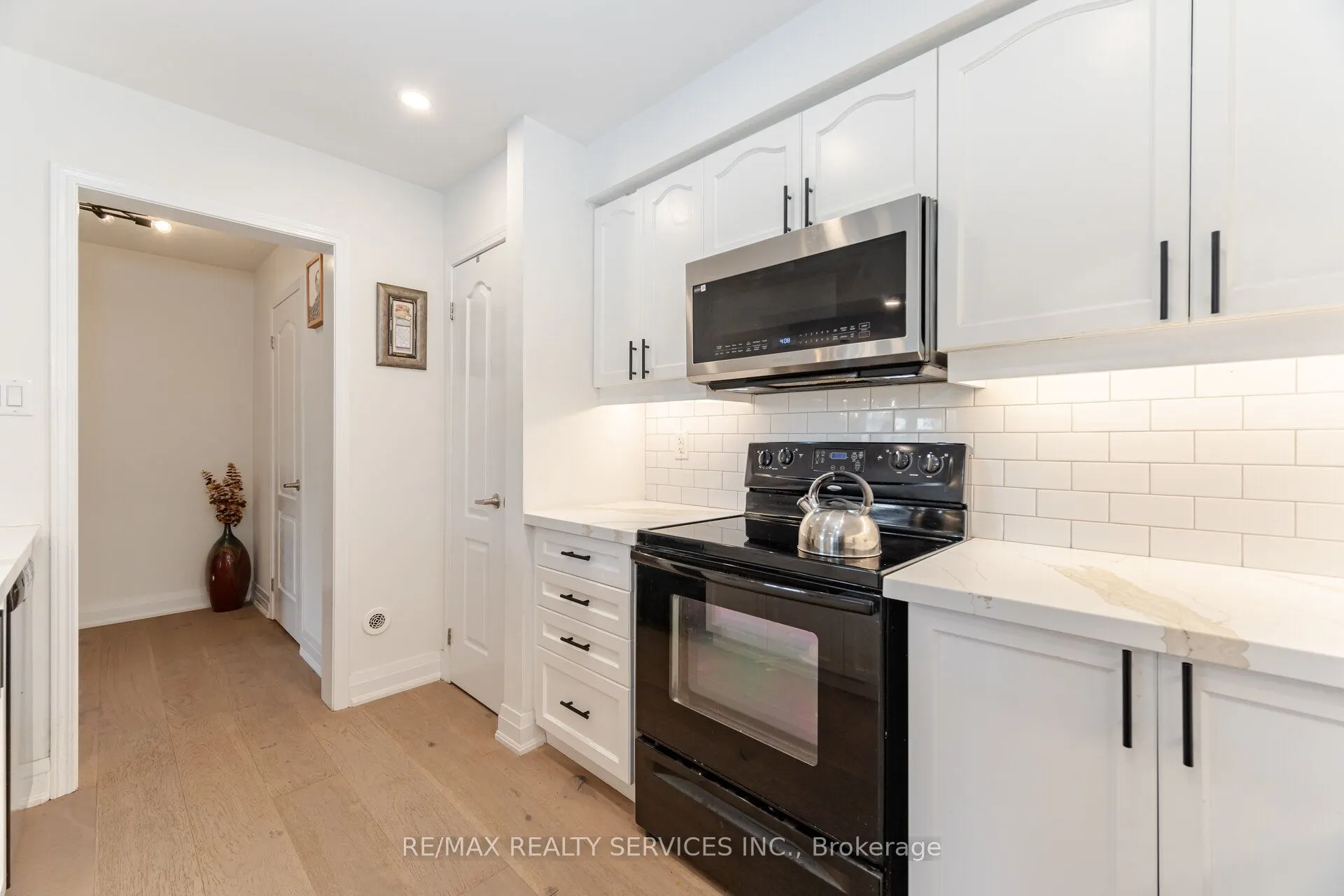 900 Brassard Circle