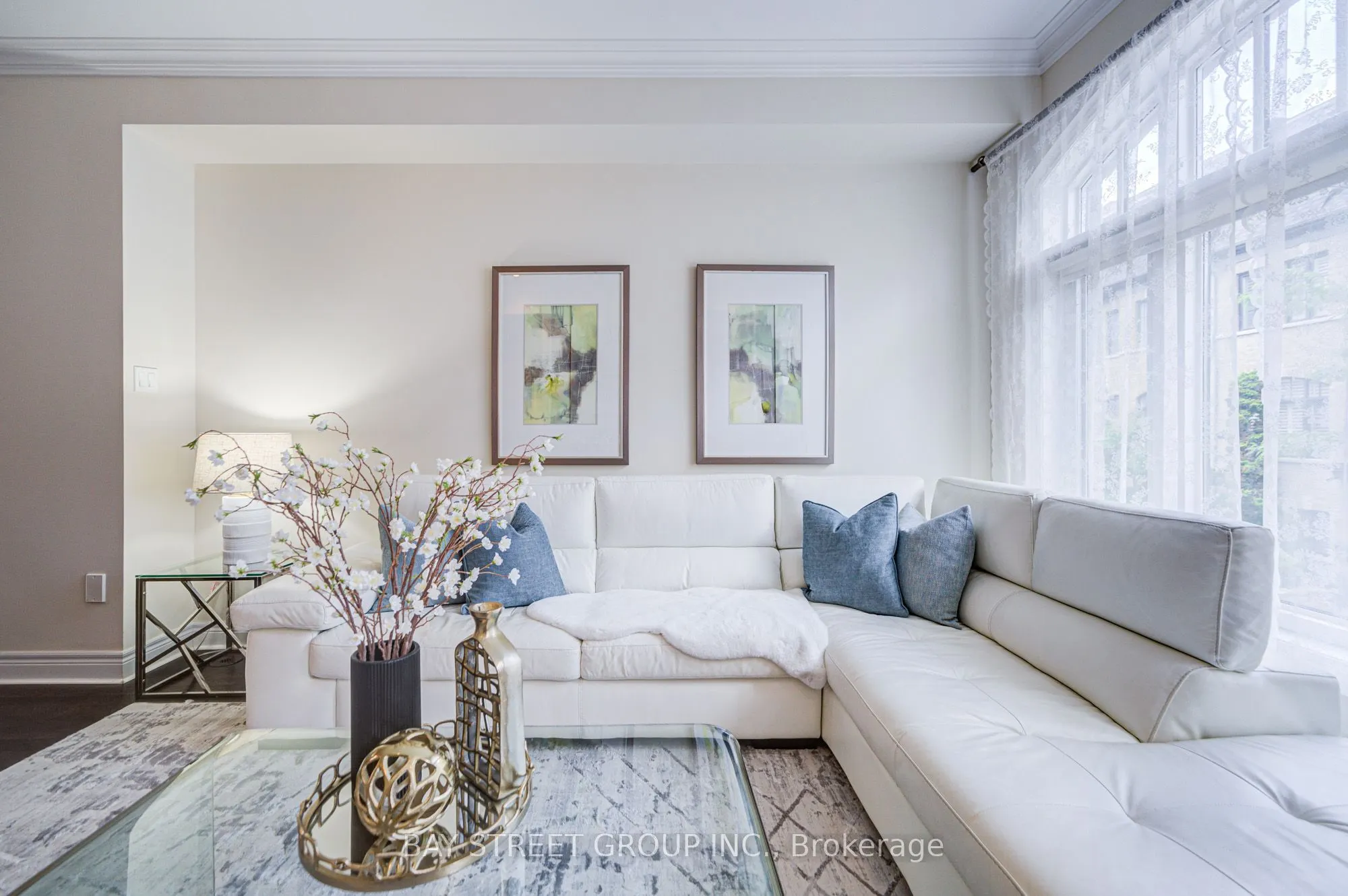 37 Lobo Mews