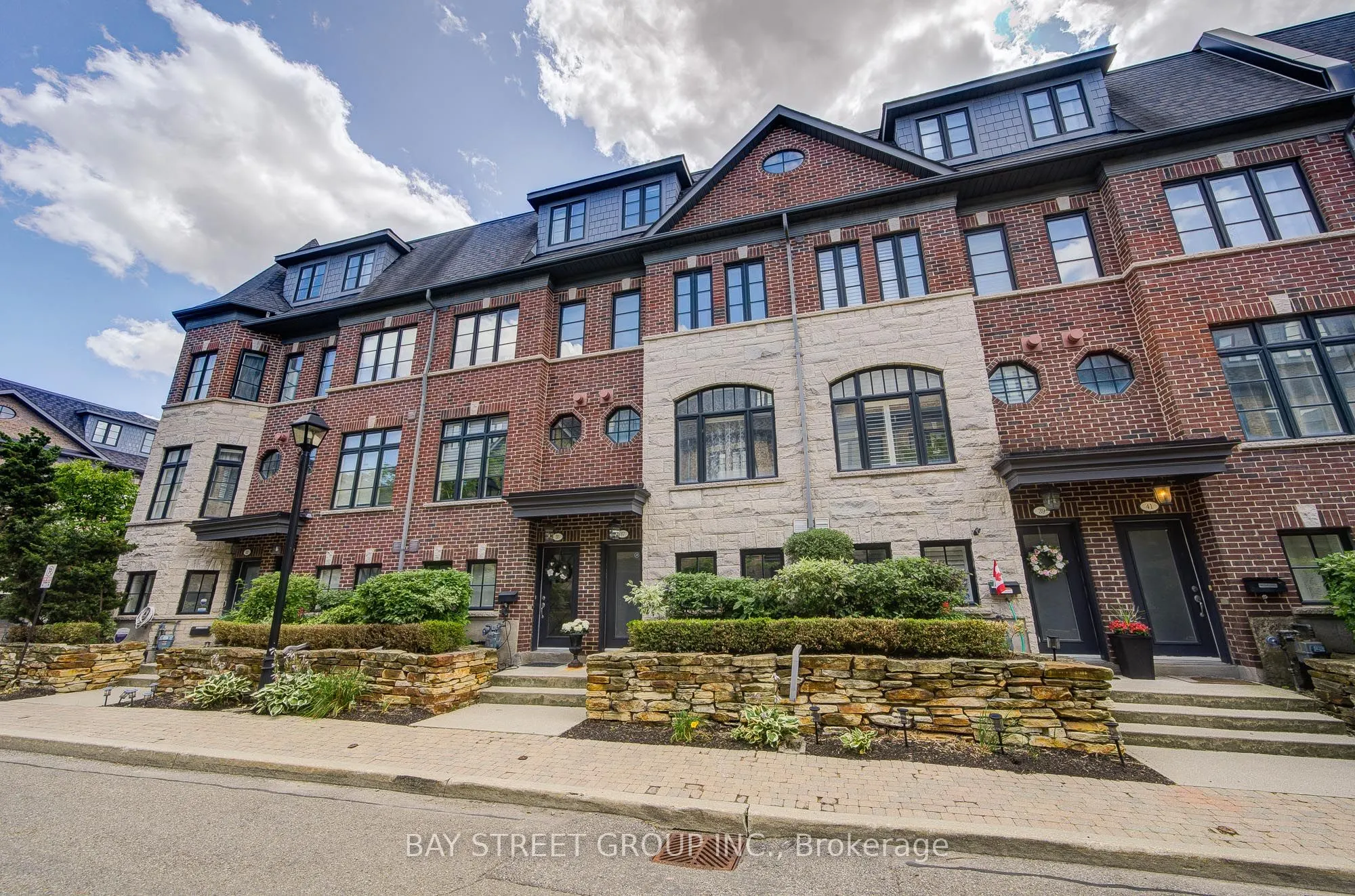 37 Lobo Mews