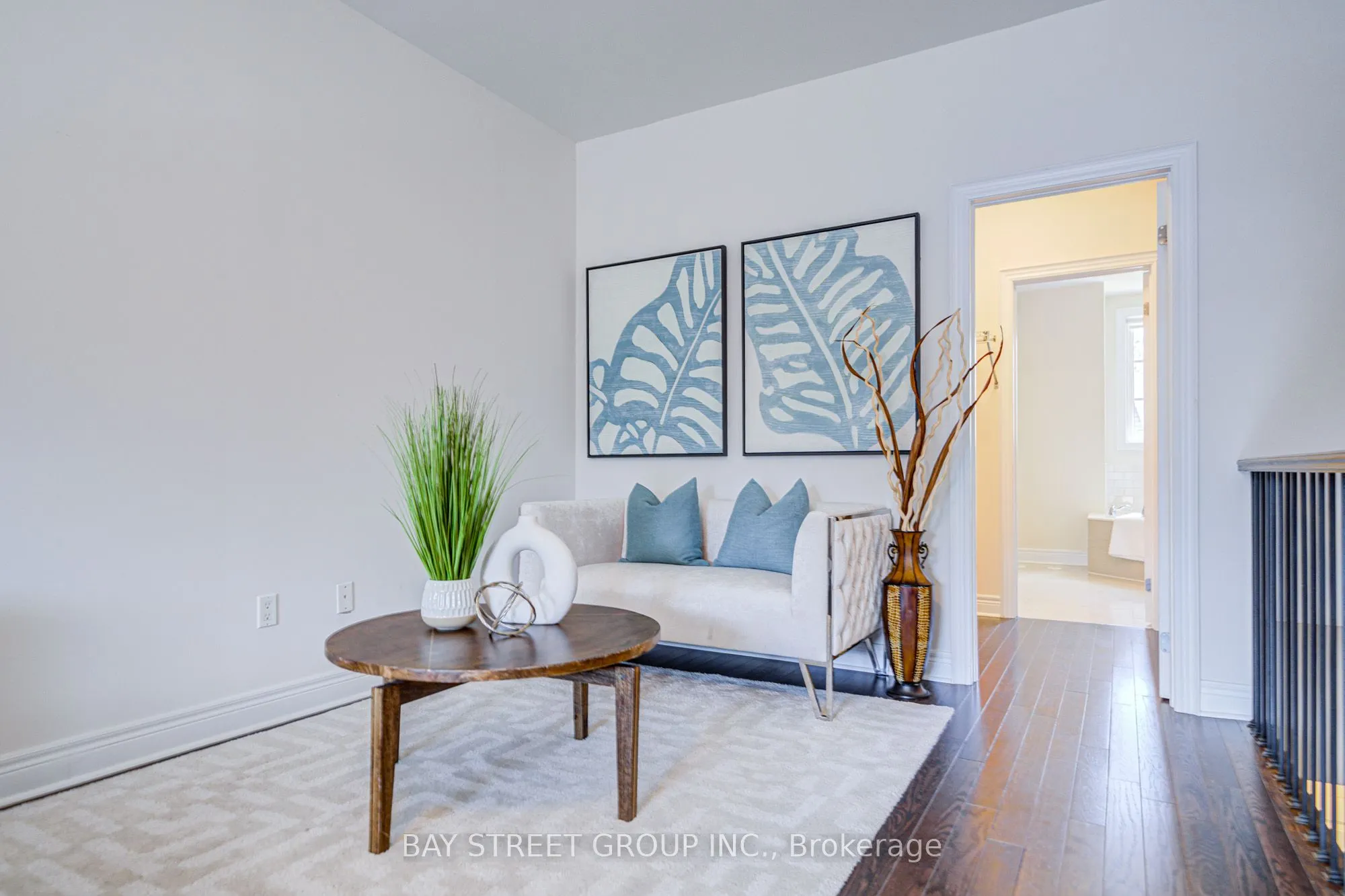 37 Lobo Mews