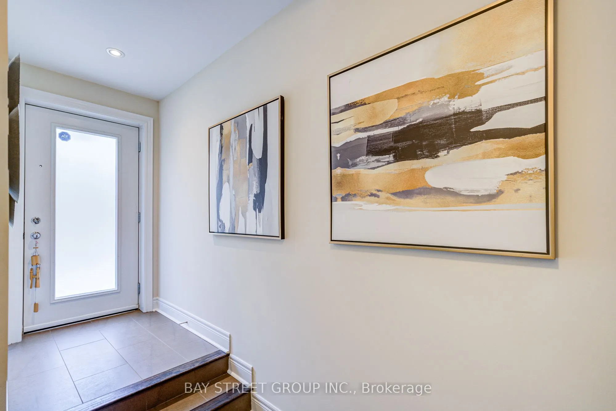 37 Lobo Mews
