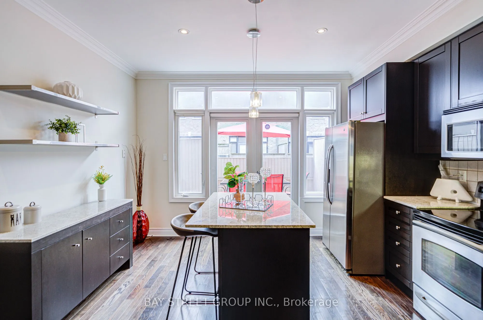 37 Lobo Mews