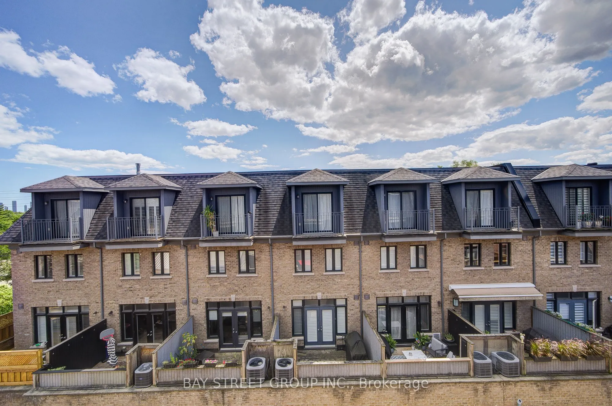 37 Lobo Mews