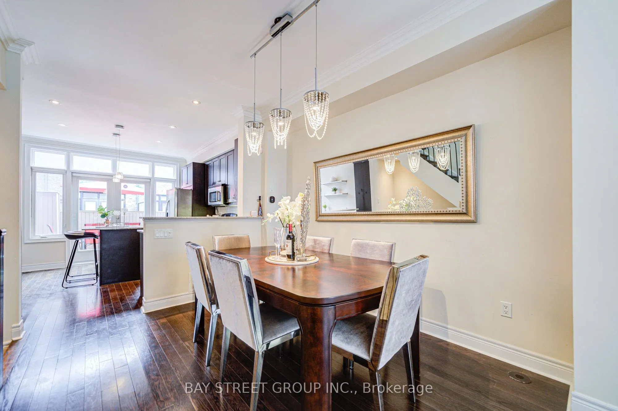 37 Lobo Mews