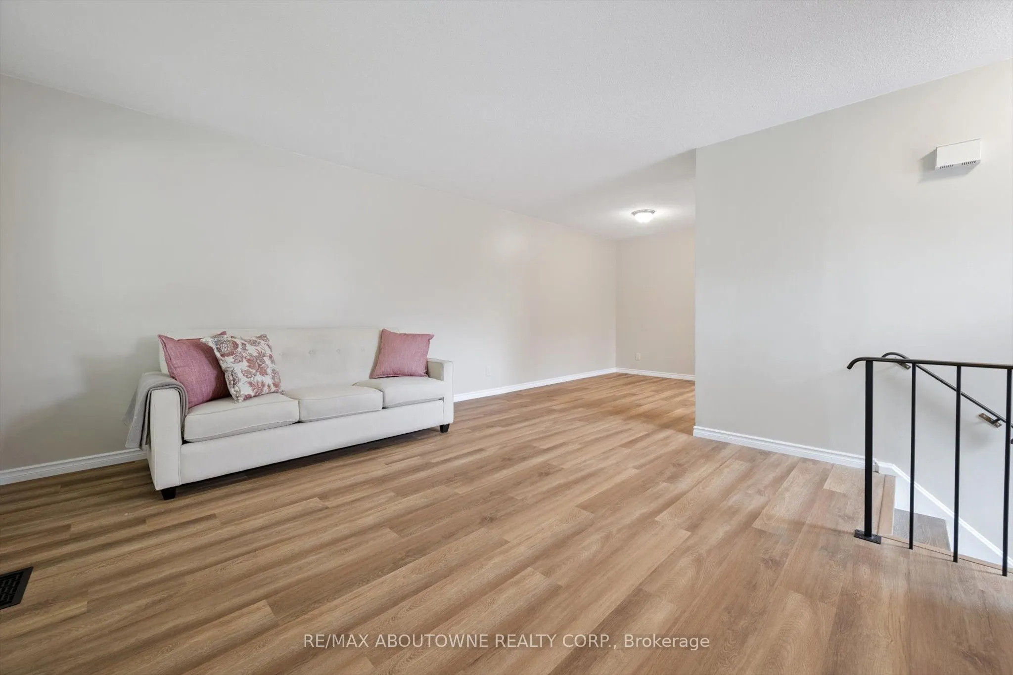 1370 Roylen Road