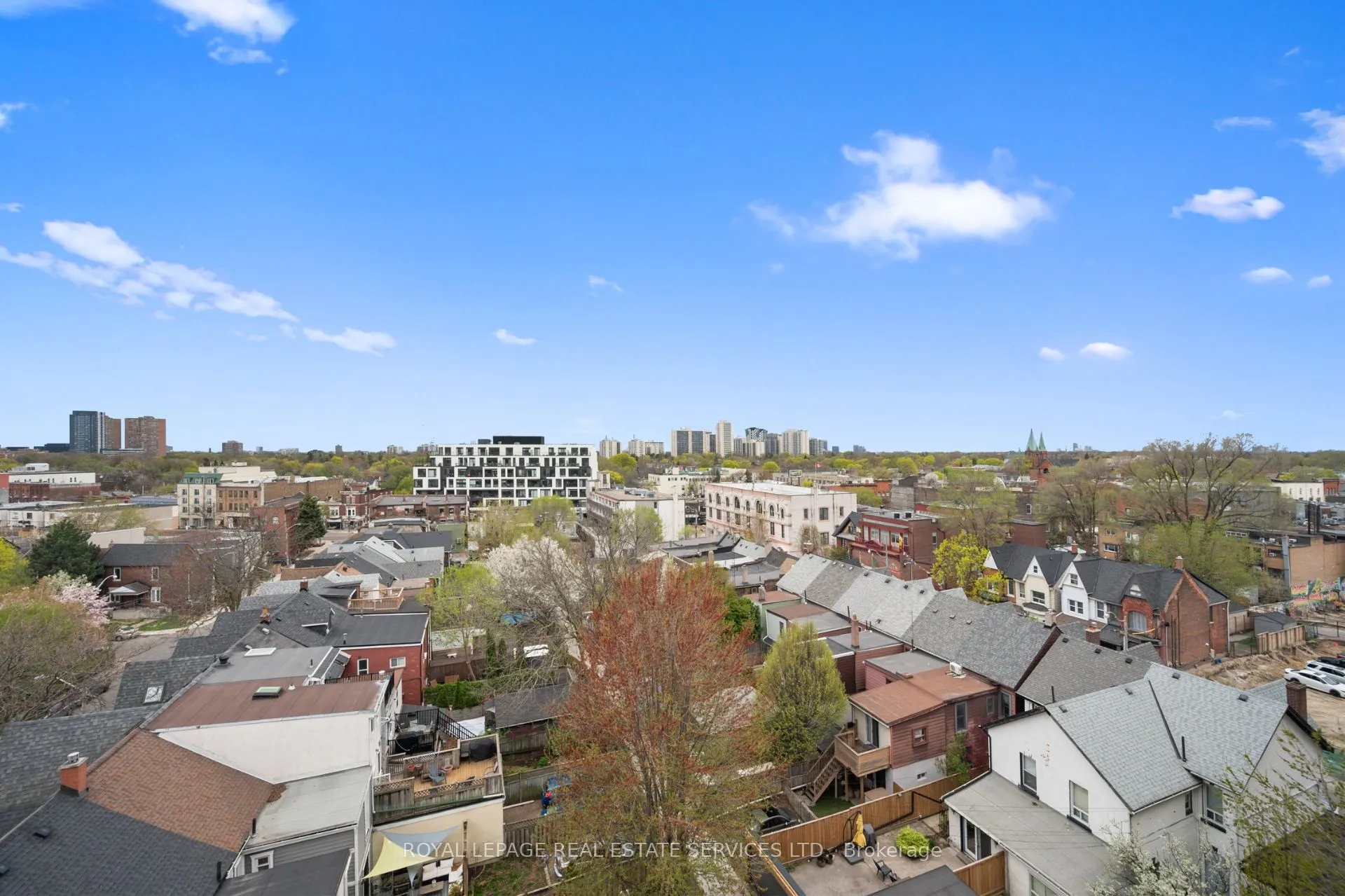 61 Heintzman Street, #812