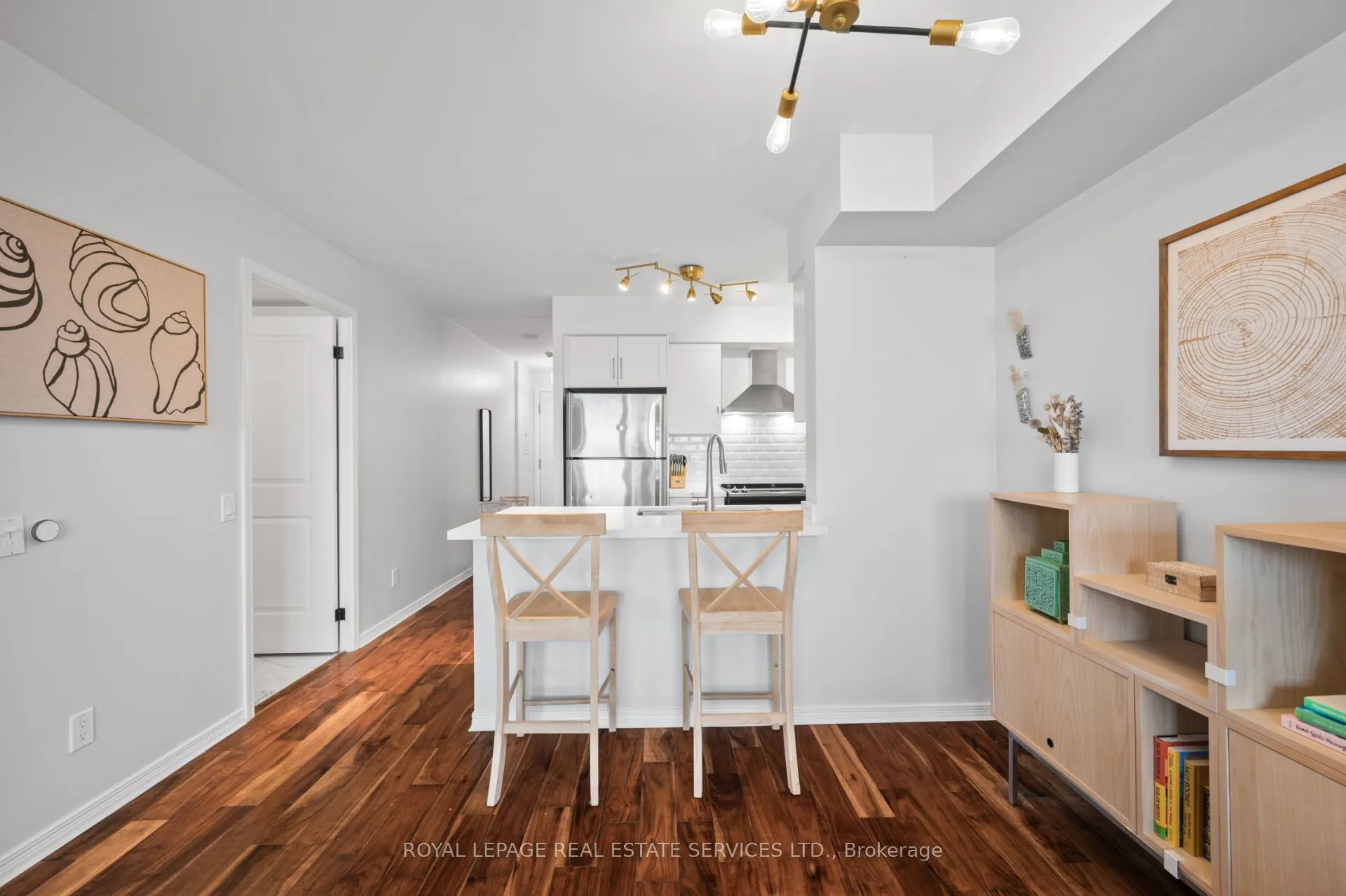 61 Heintzman Street, #812