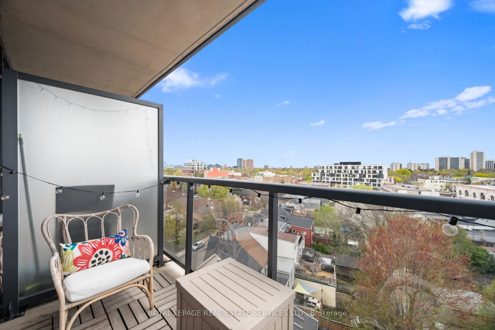 61 Heintzman Street, #812