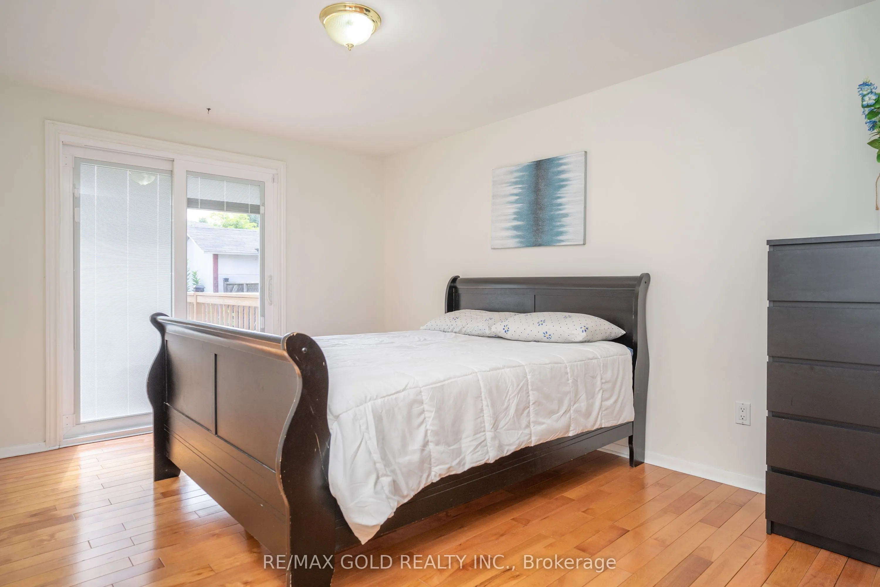 51 Davenport Crescent