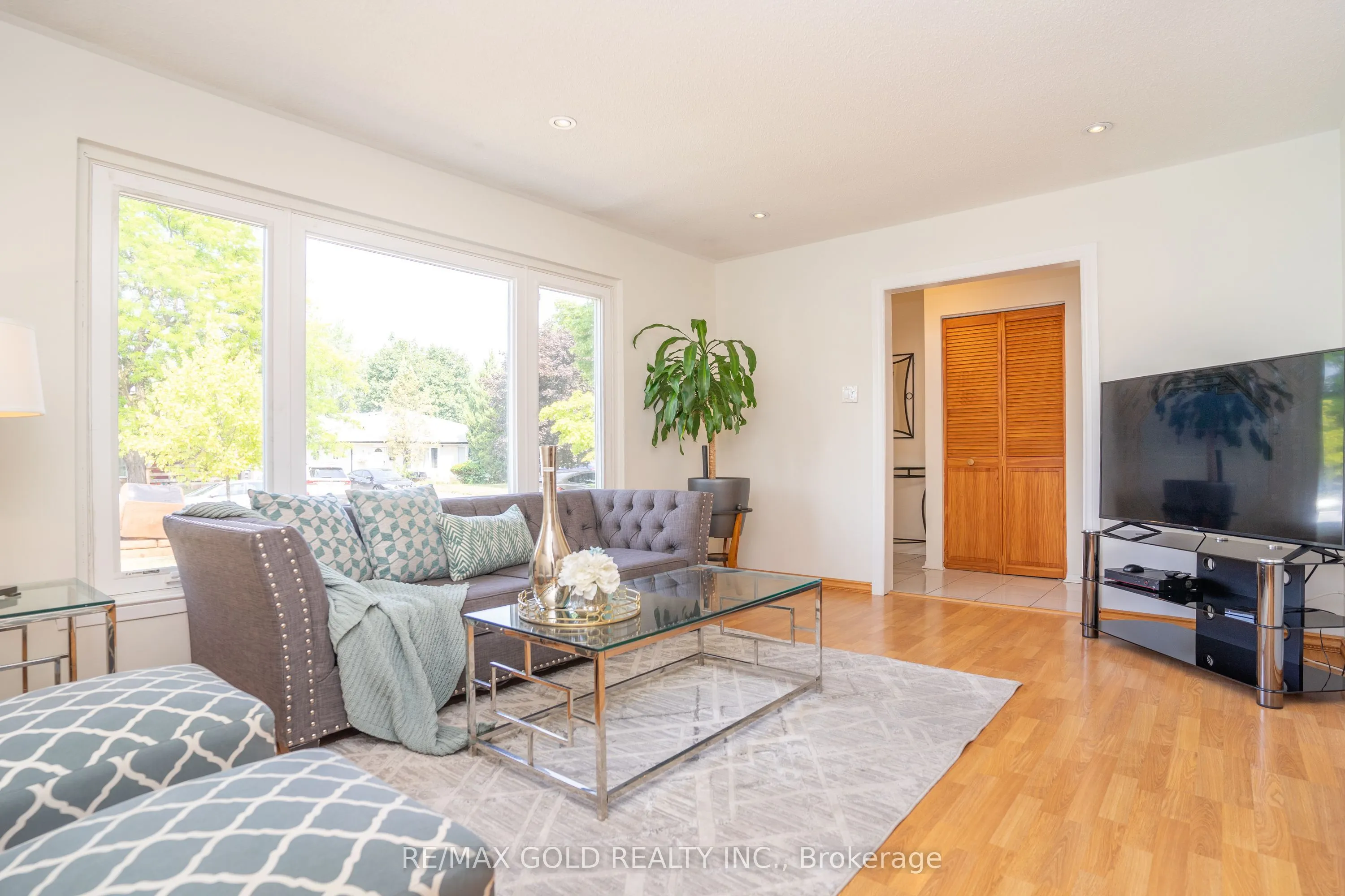 51 Davenport Crescent