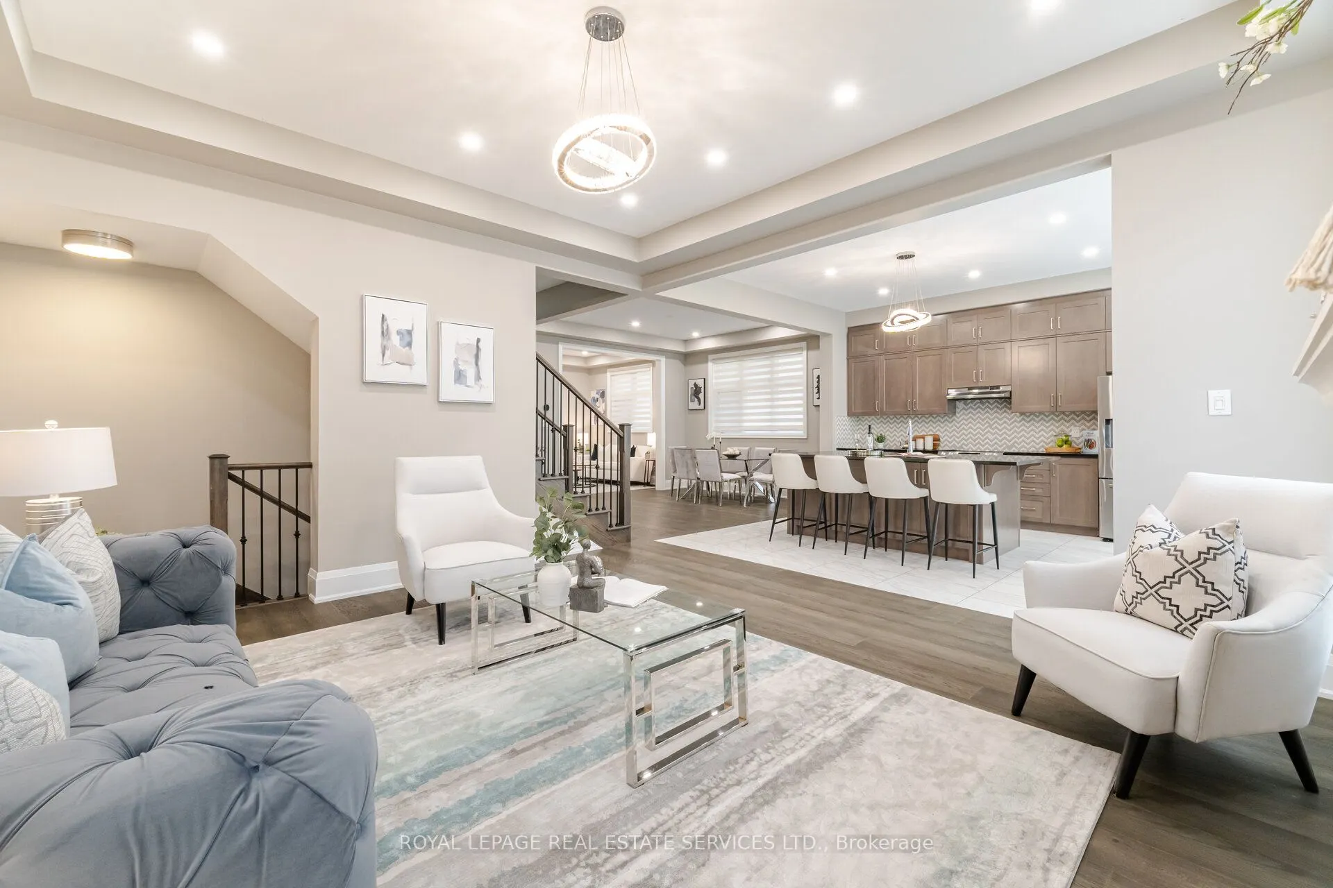 1471 Everest Crescent