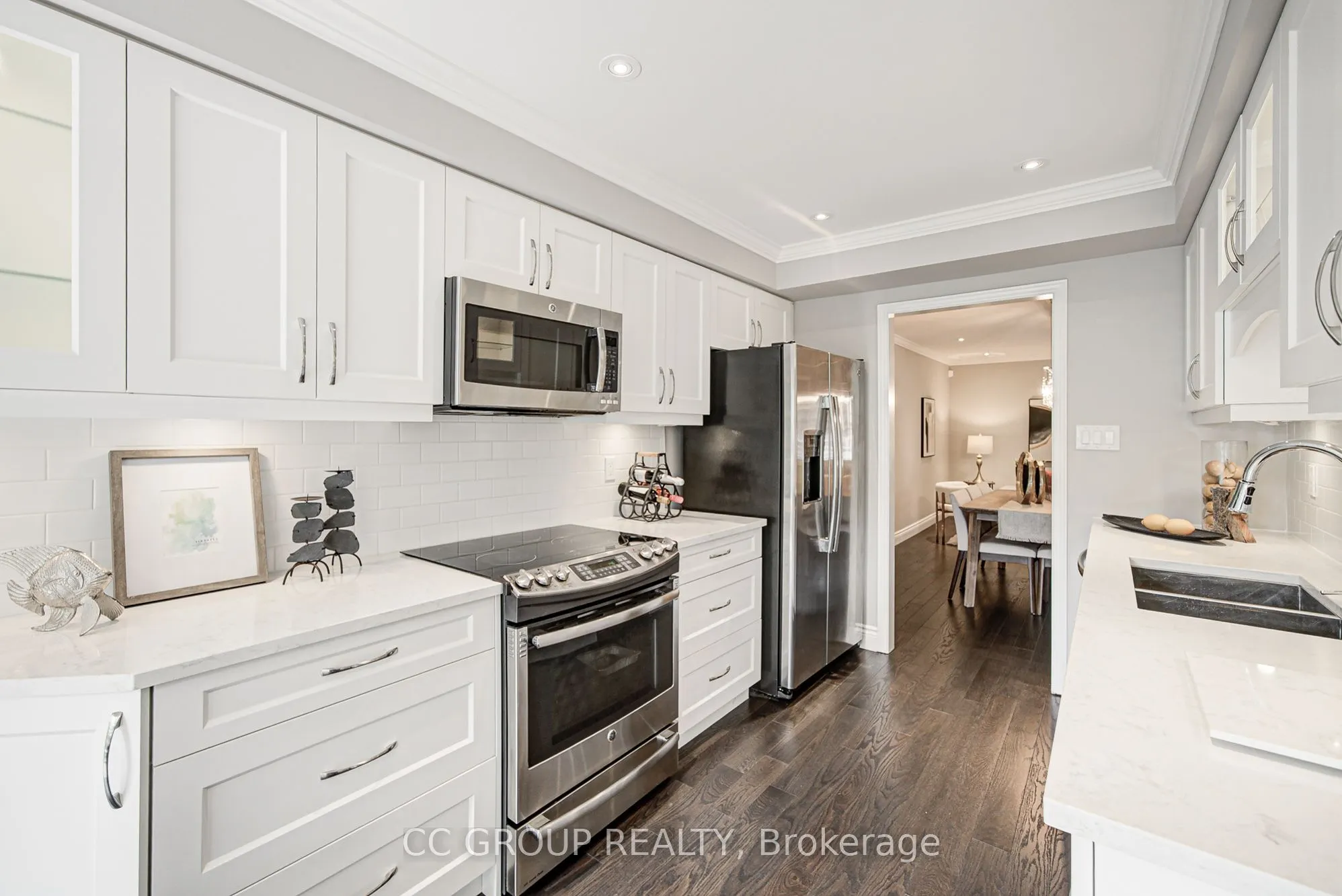 2555 Thomas Street, #67