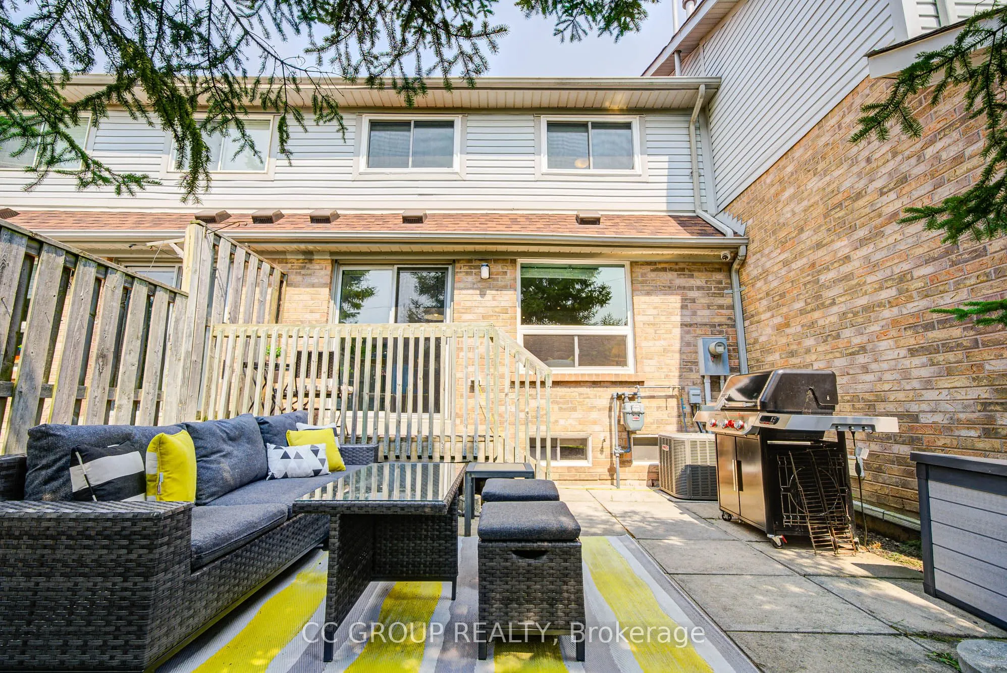 2555 Thomas Street, #67