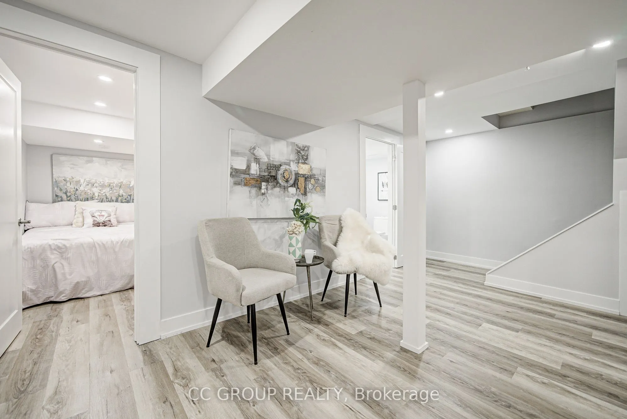 2555 Thomas Street, #67