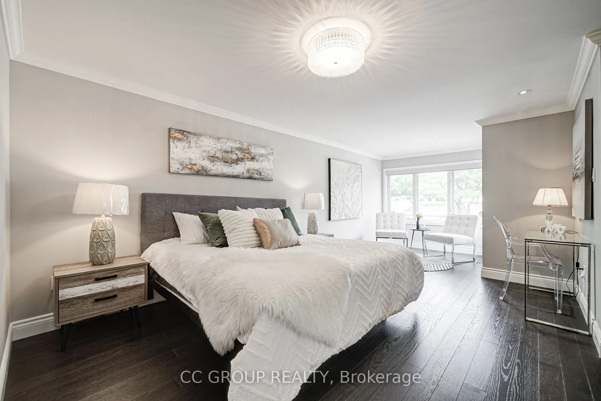 2555 Thomas Street, #67