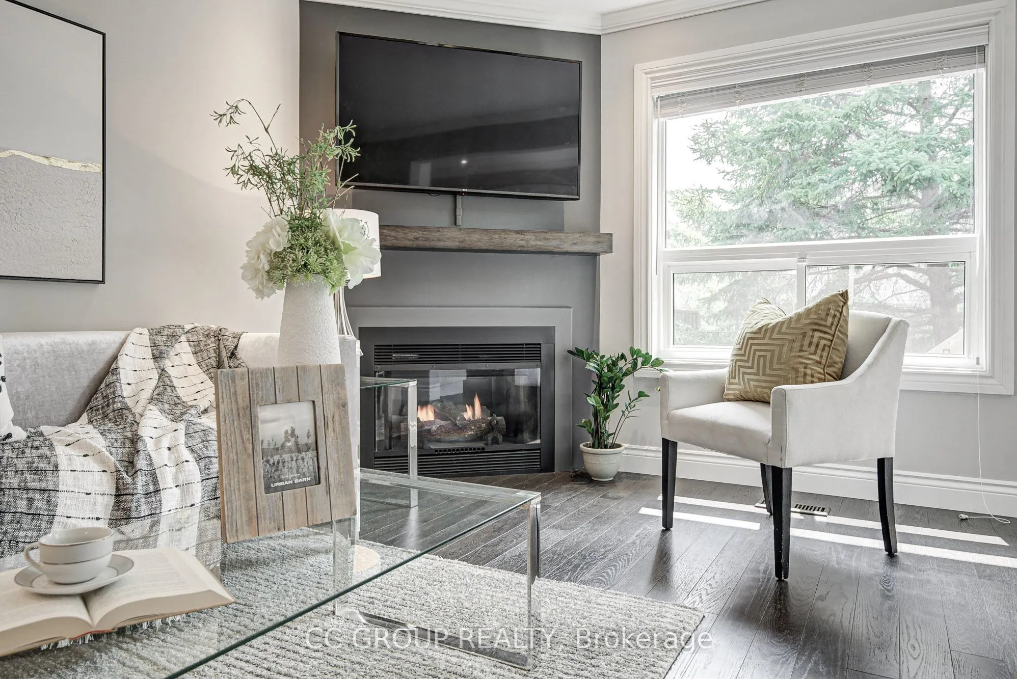 2555 Thomas Street, #67