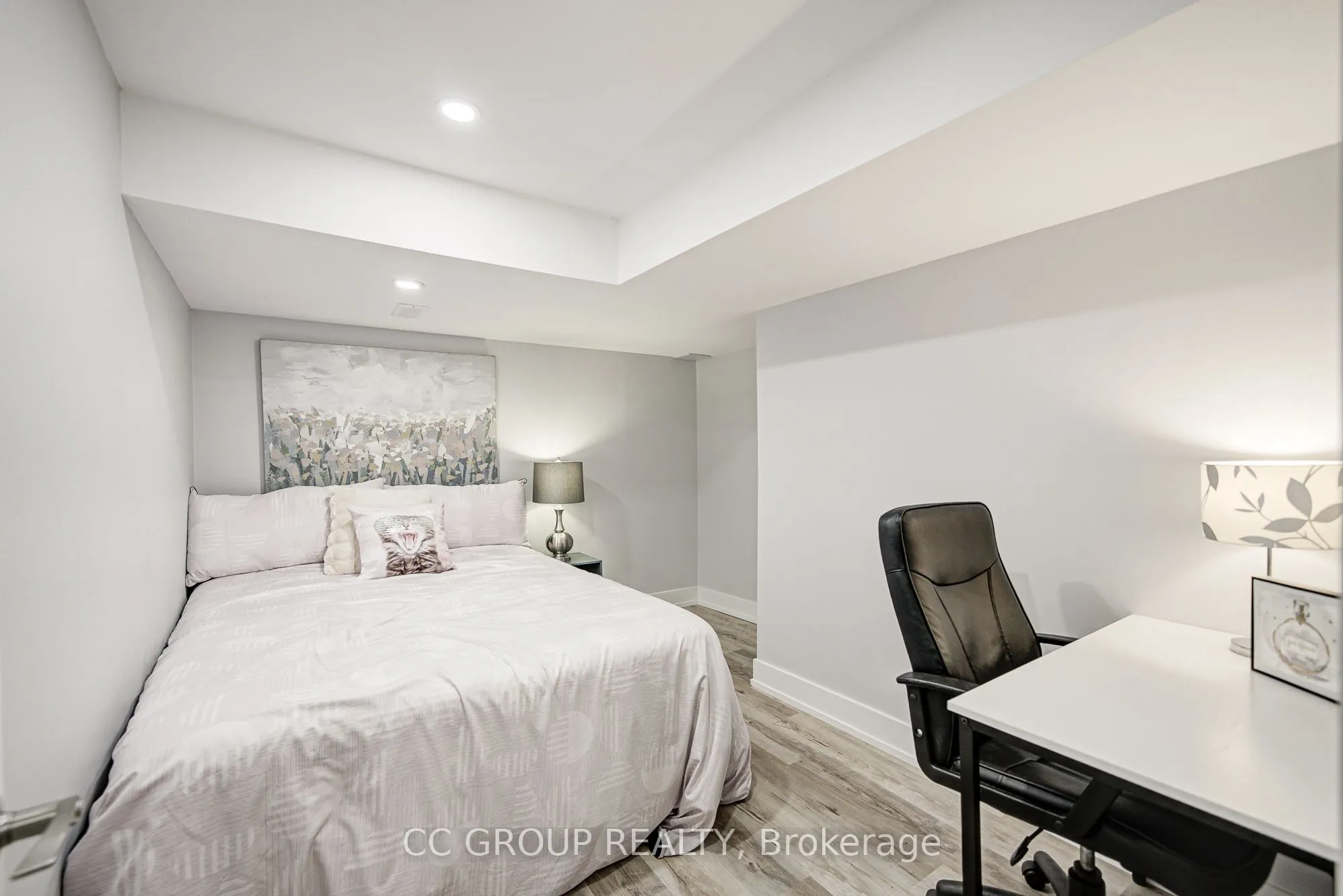 2555 Thomas Street, #67