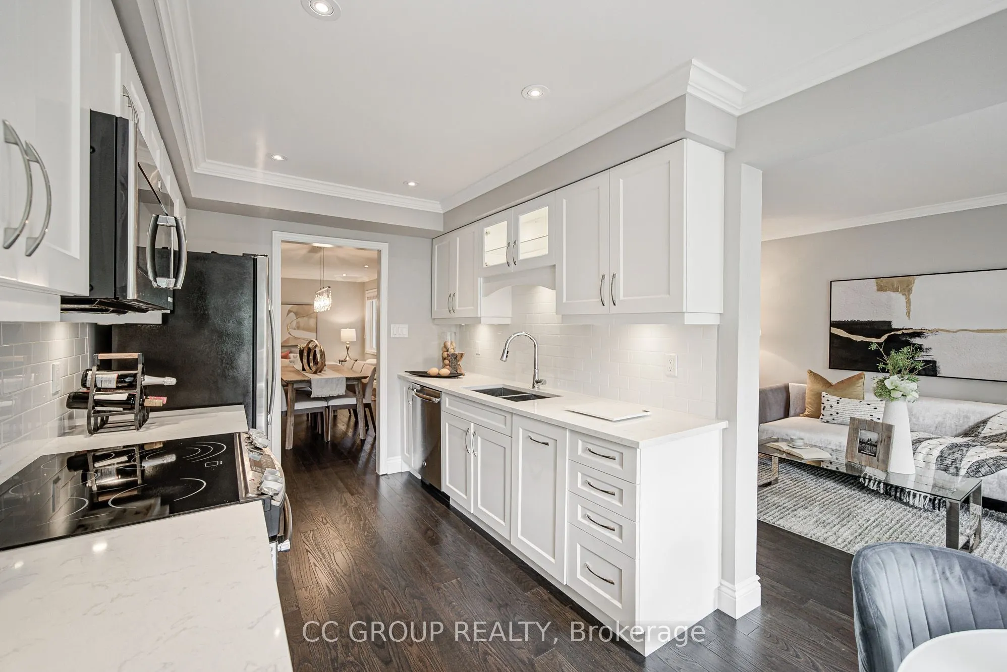 2555 Thomas Street, #67